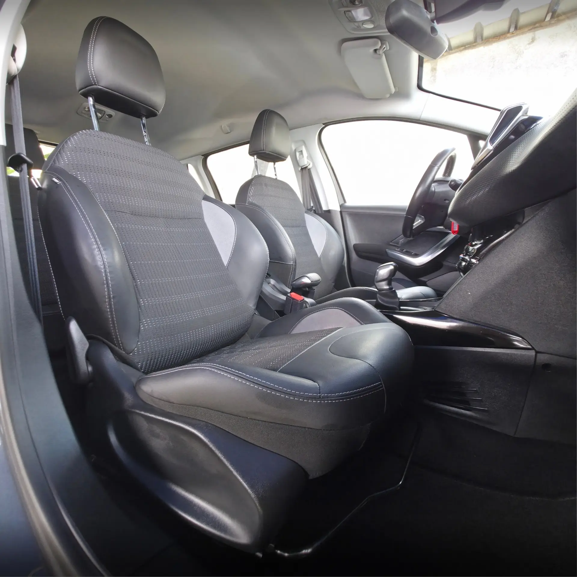 Peugeot 2008 1.2 PureTech Style 21