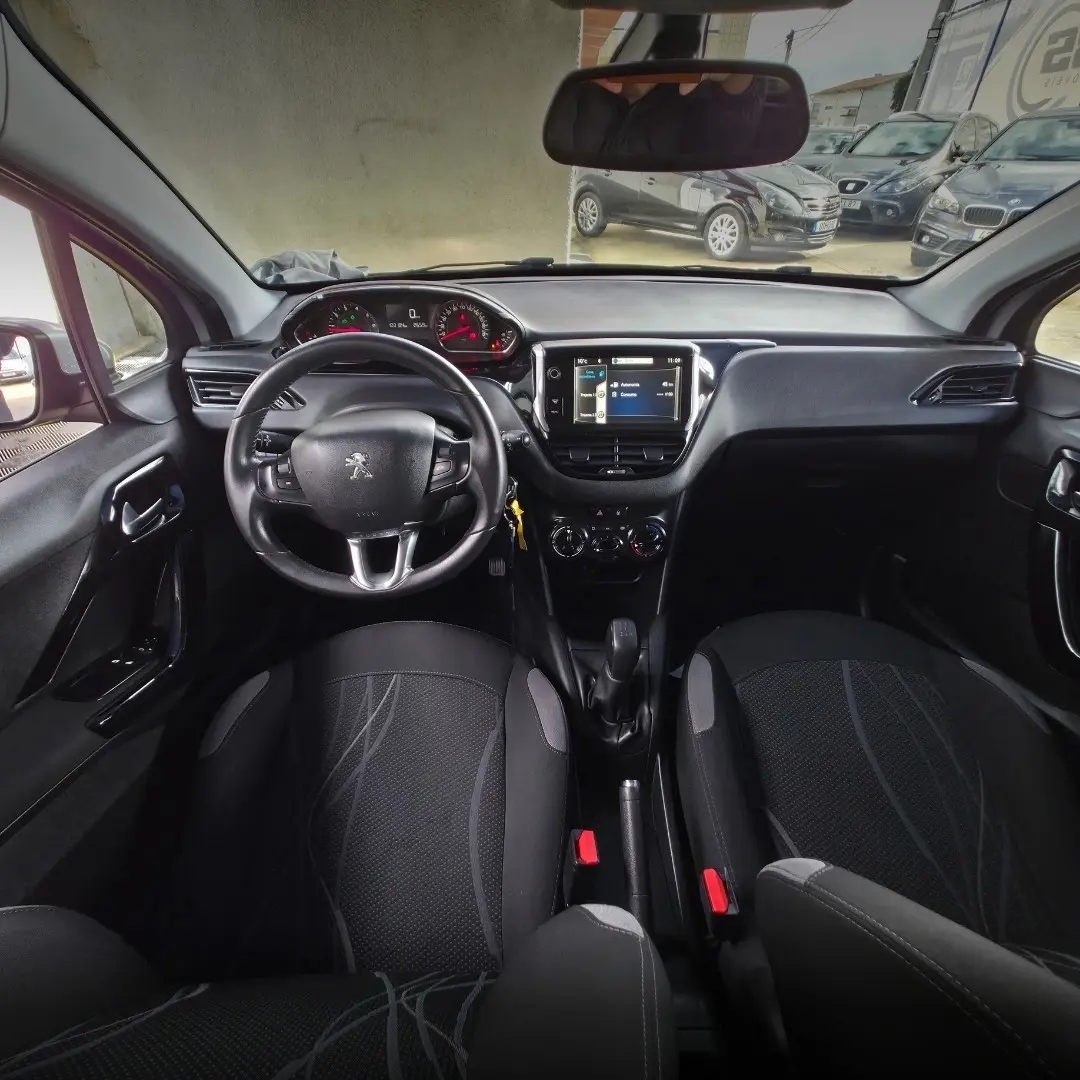Peugeot 208 1.2 PureTech Active 9