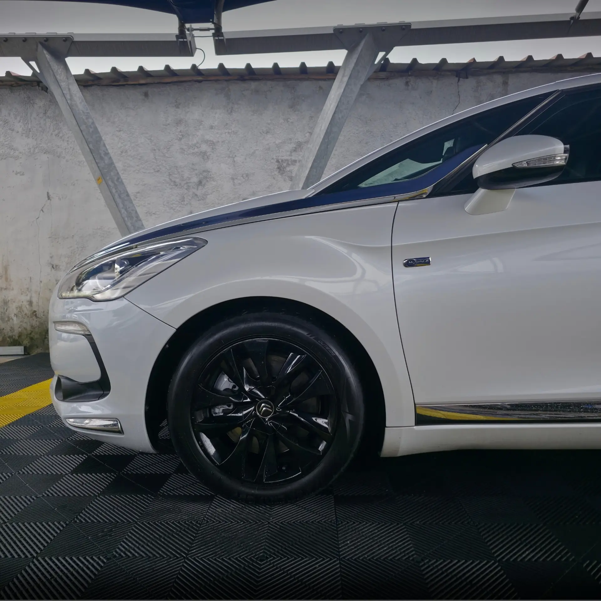 Citroen DS5 2.0 HDi Hybrid4 Sport Chic CMP6 9