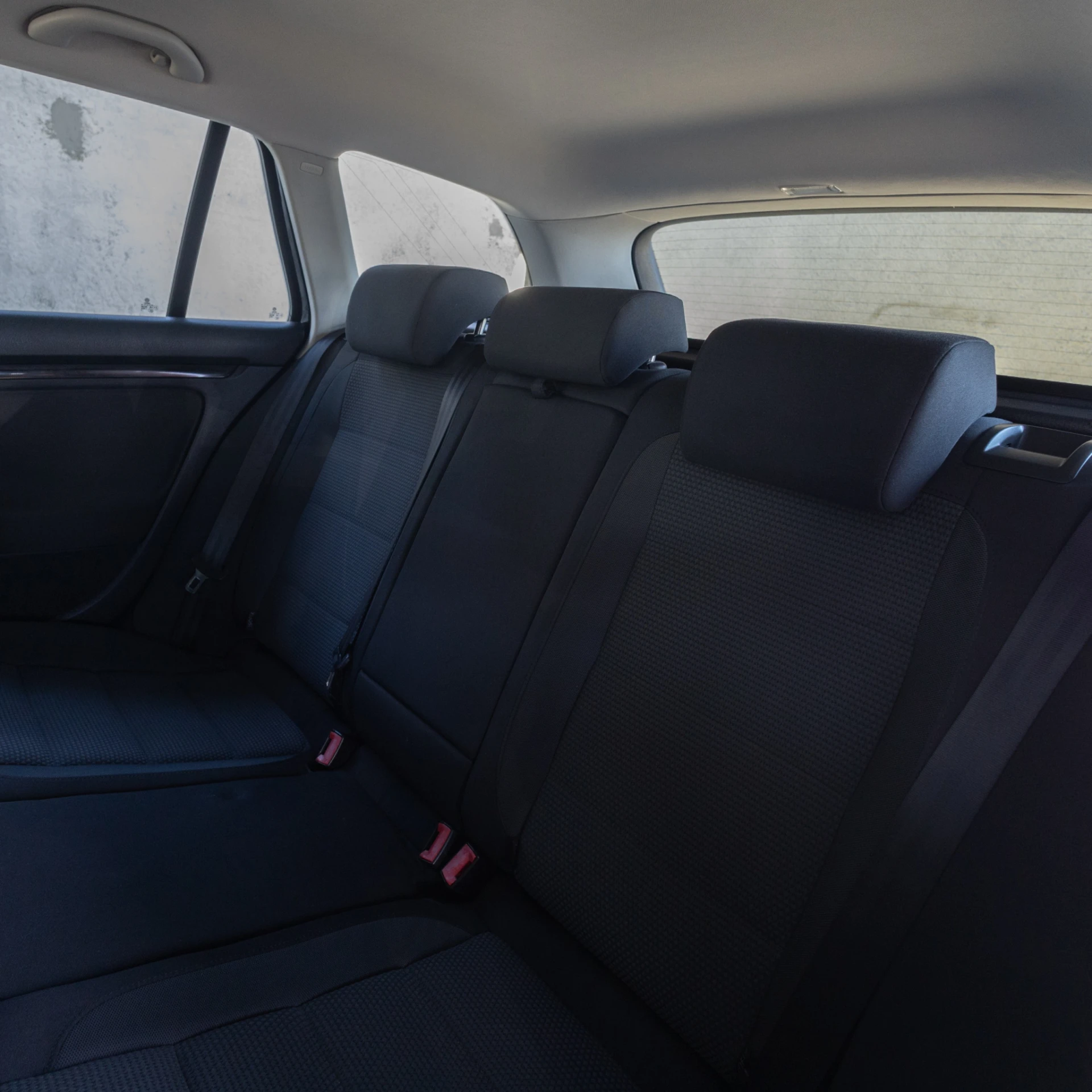 Volkswagen Golf 1.6 TDi Confortline 11