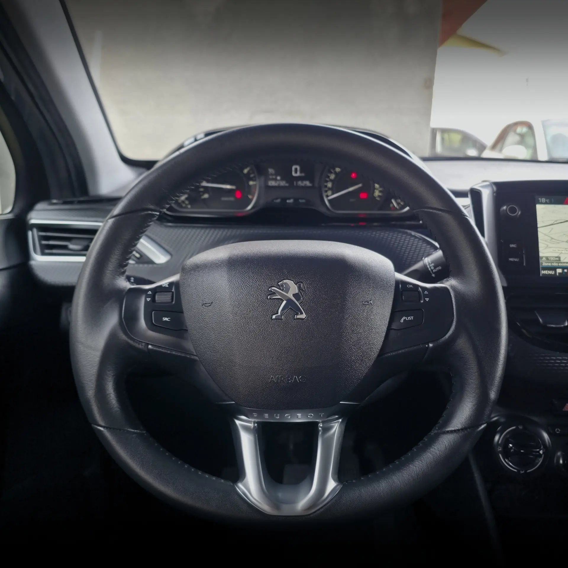 Peugeot 208 1.2 PureTech Style 9