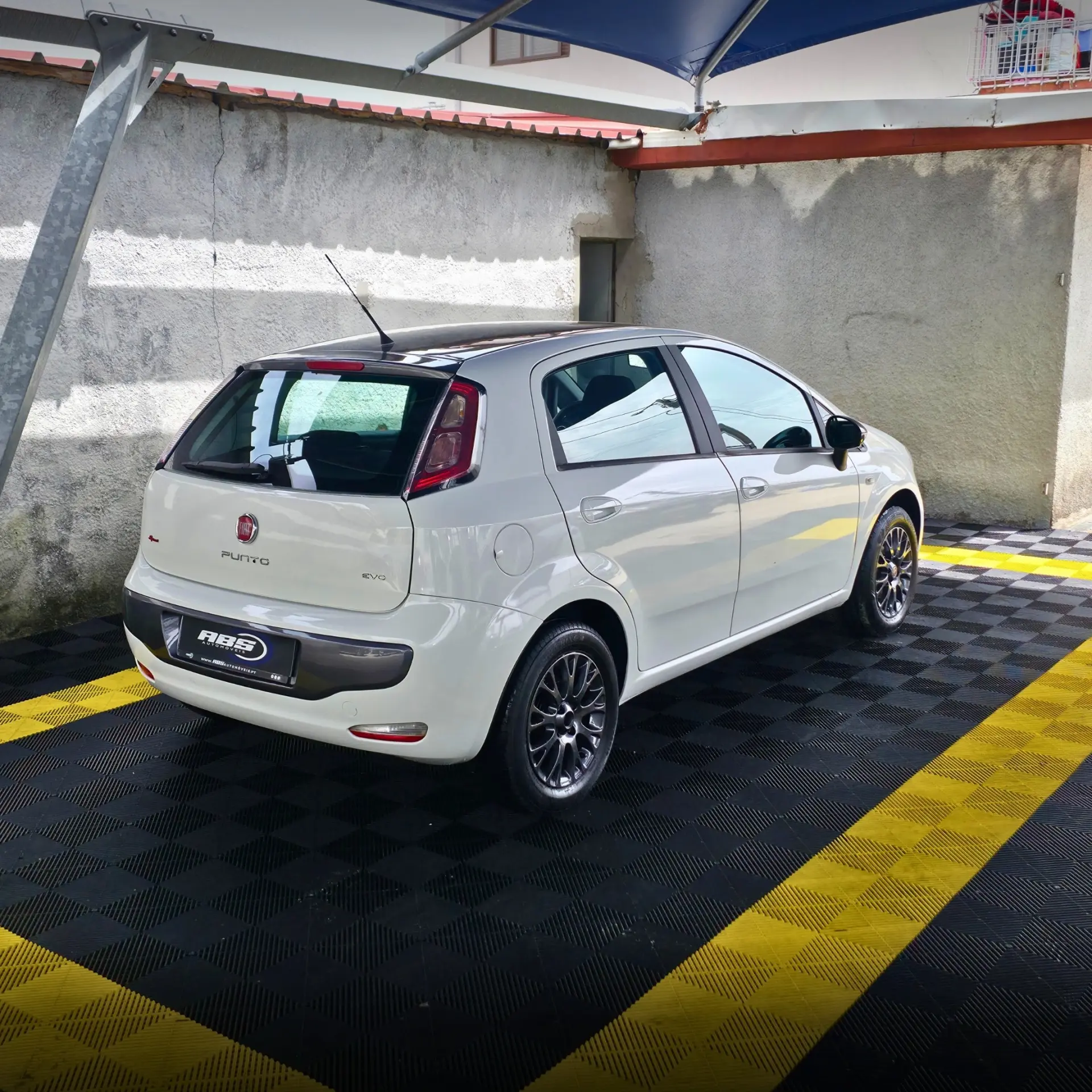 Fiat Punto Evo 1.2 Dynamic Style 2