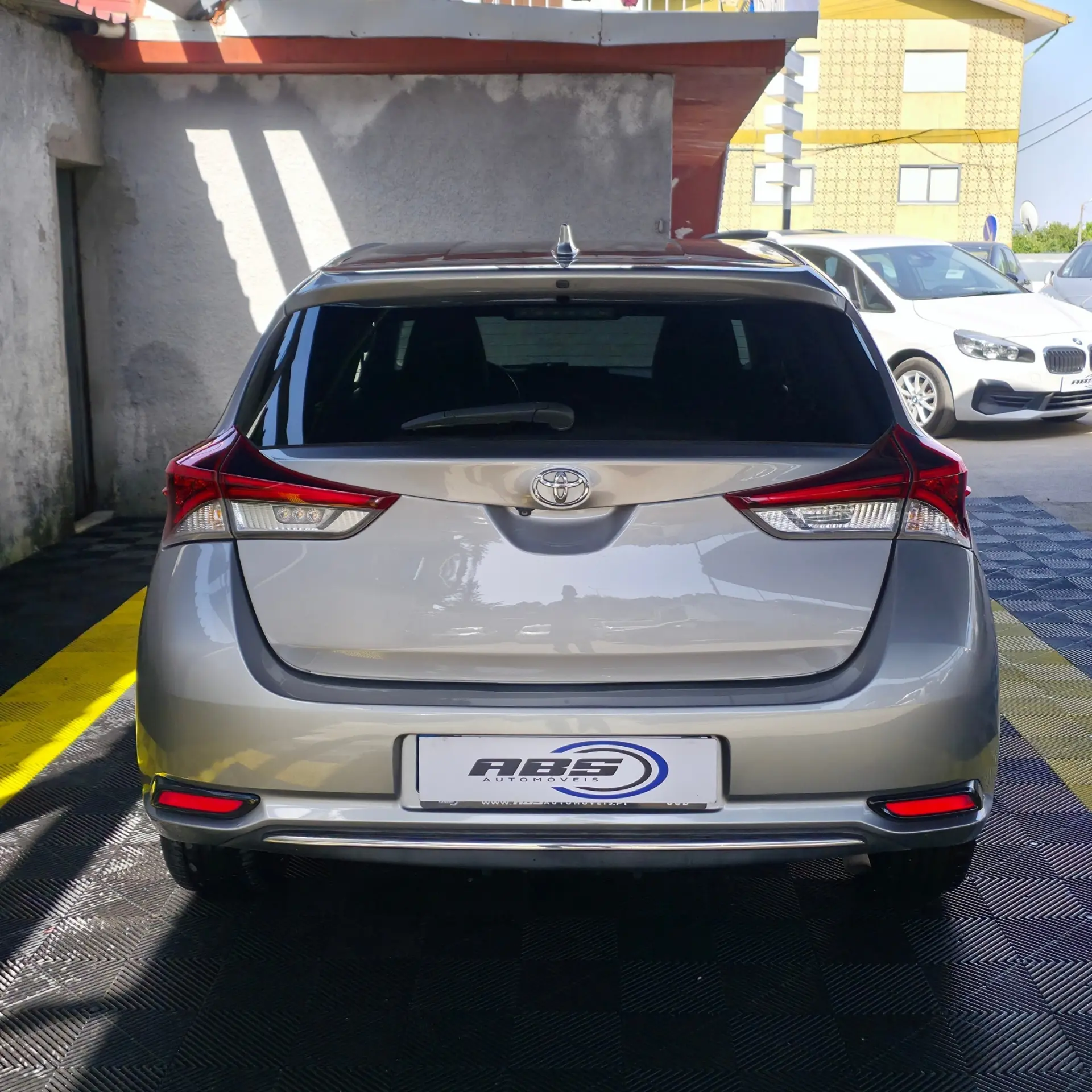 Toyota Auris 1.4 D-4D Com. +P.Sport+Navi 10