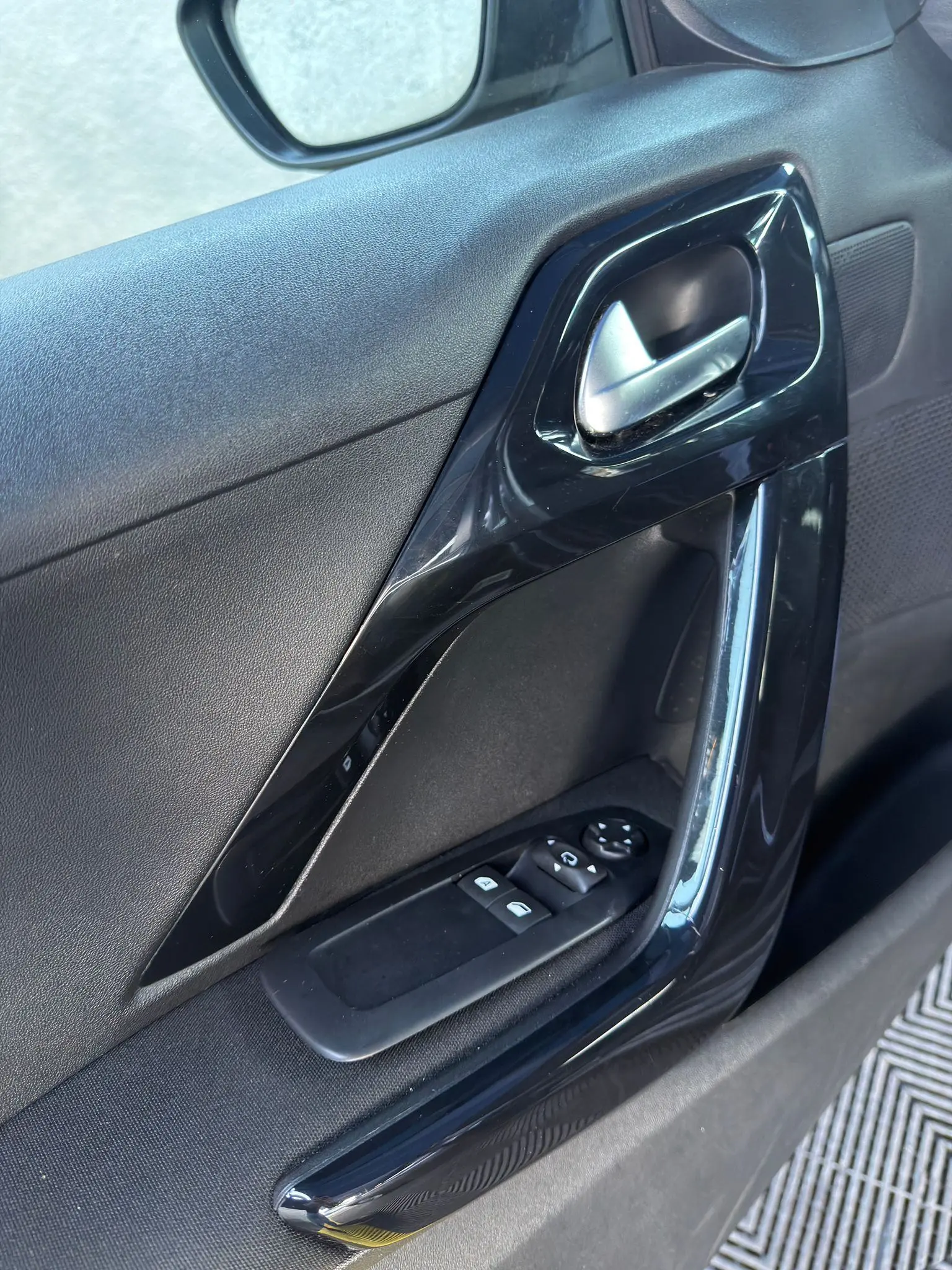 Peugeot 208 1.2 PureTech Style 15