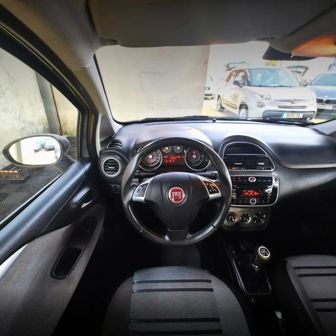 Fiat Punto Evo 1.4 Dynamic Style 9