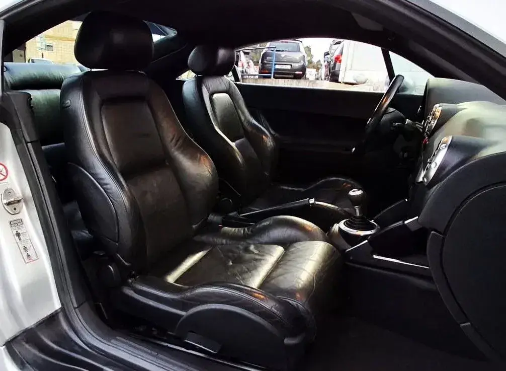 Audi TT Coupé 1.8 T 11
