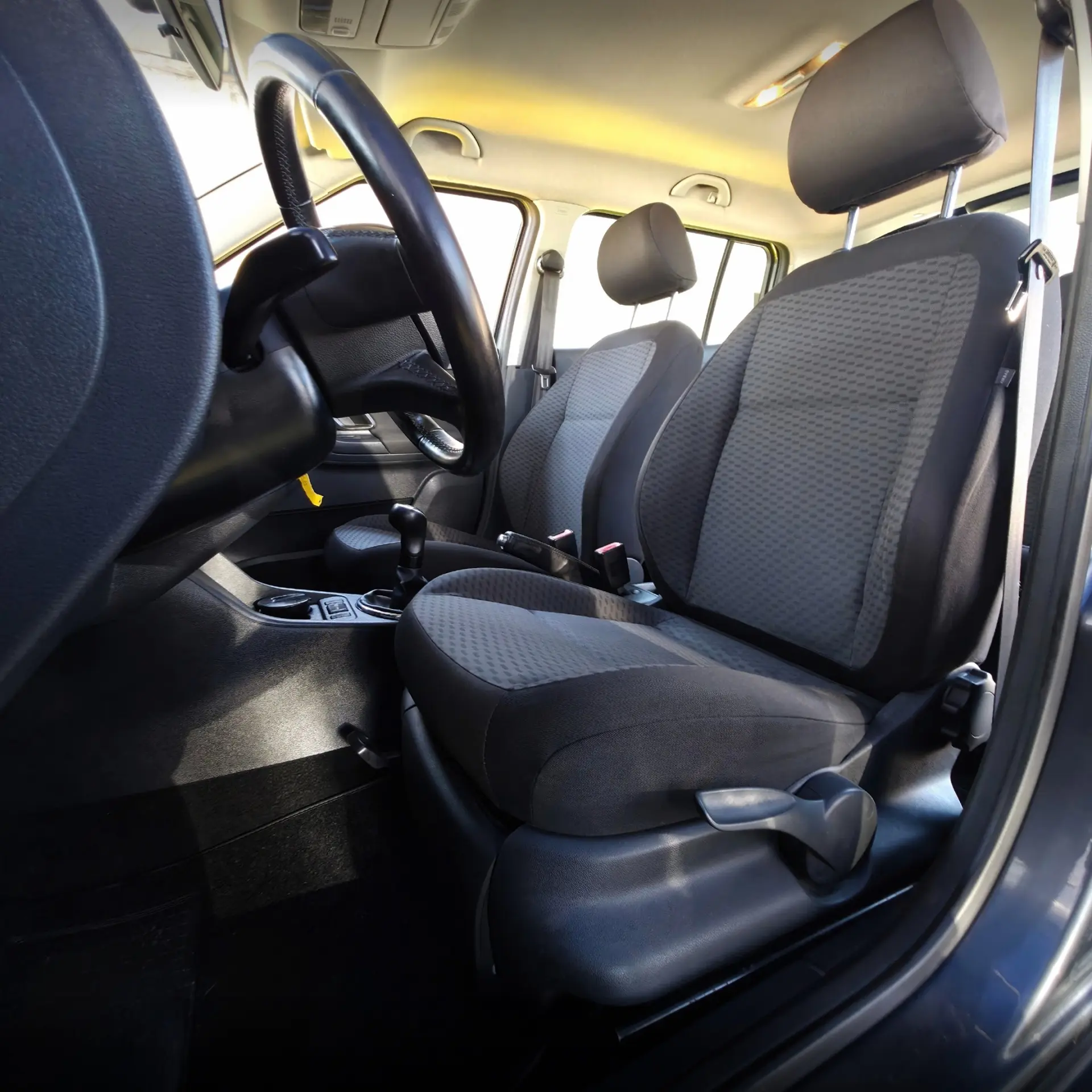 Skoda Fabia 1.2 TSI Active Plus 13