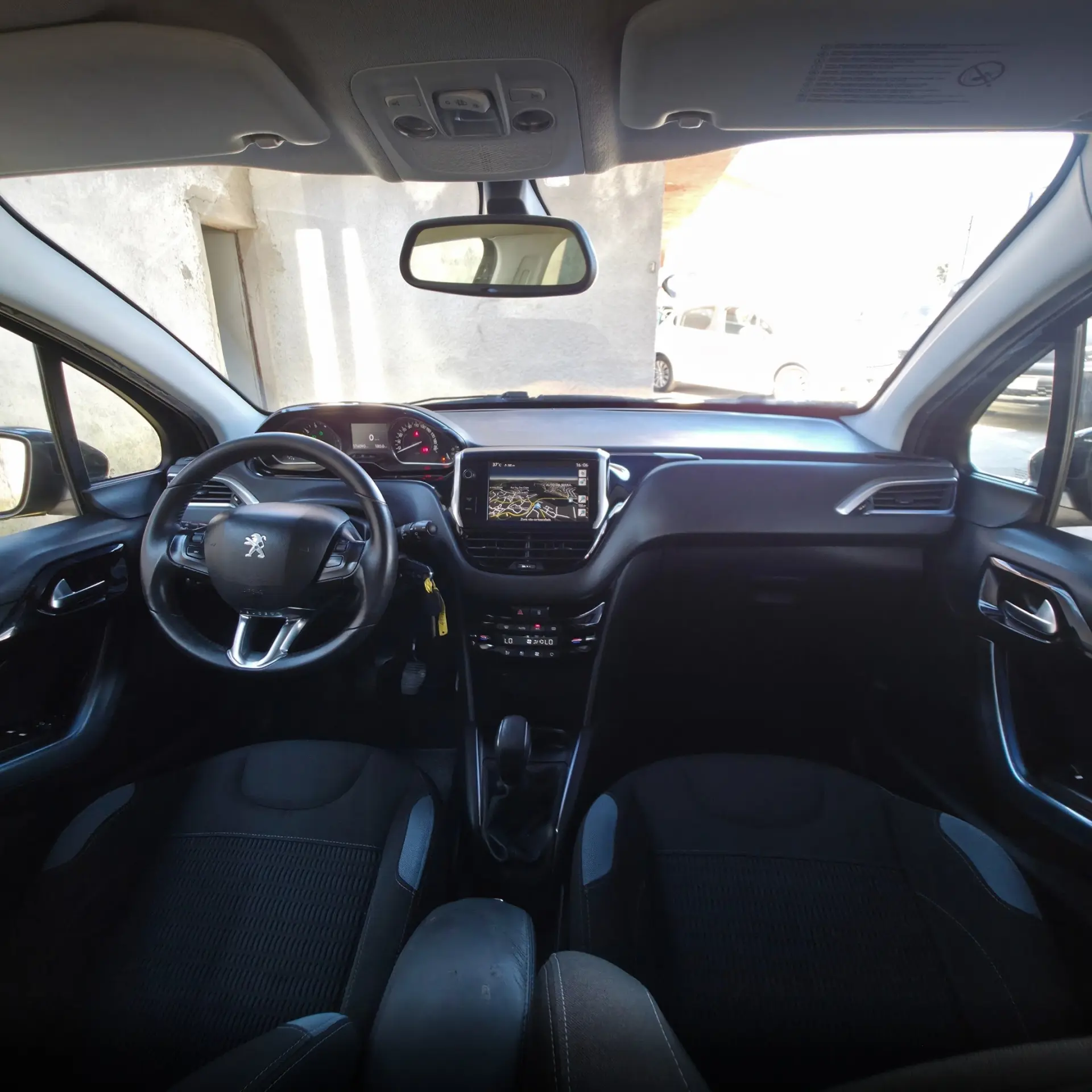 Peugeot 208 1.4 VTi Access 17