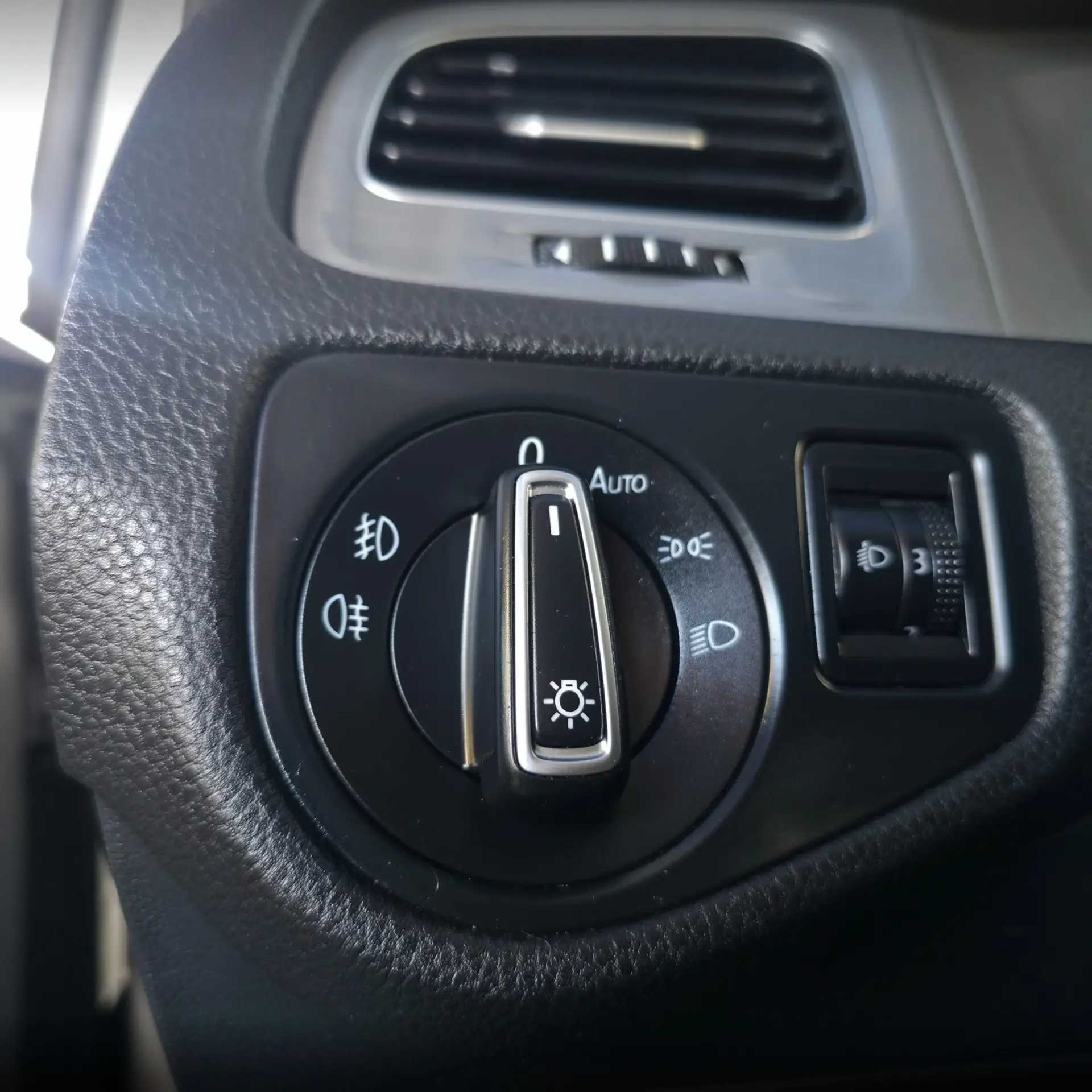 Volkswagen Golf Variant 1.6 TDi BlueMotion Confortline 21