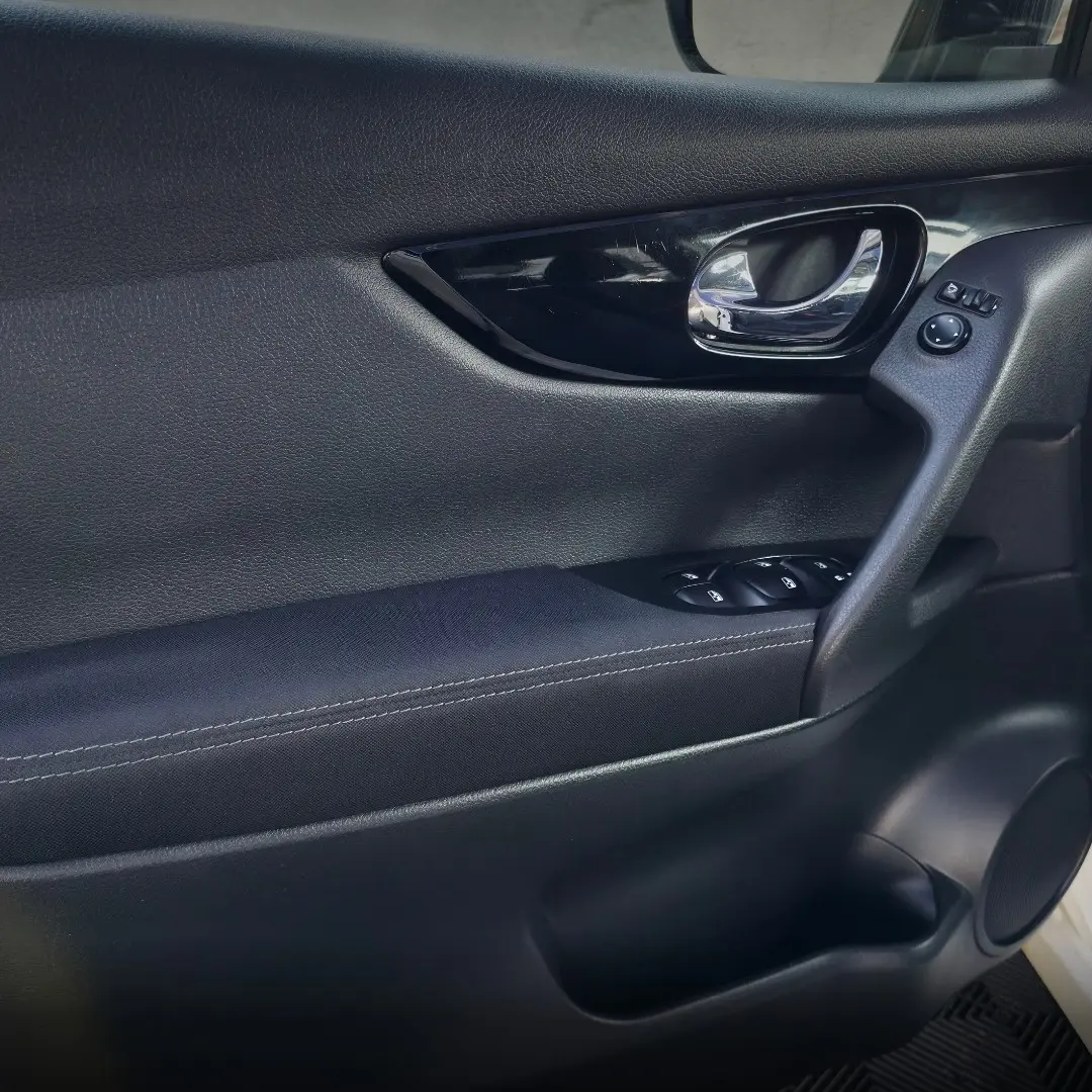 Nissan Qashqai 1.5 dCi Acenta C/Barras de Tejadilho 11