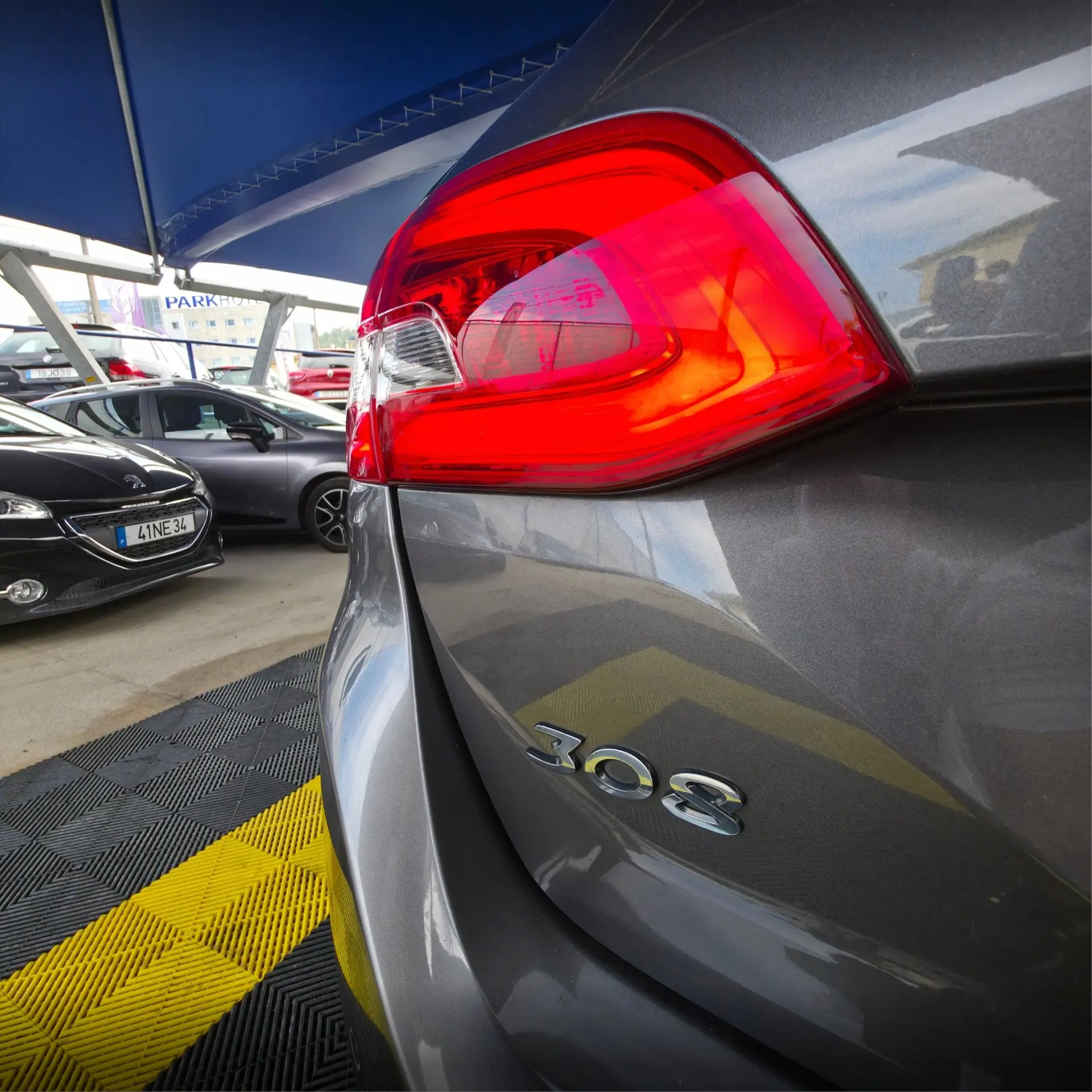 Peugeot 308 SW 1.5 BlueHDi Style 16