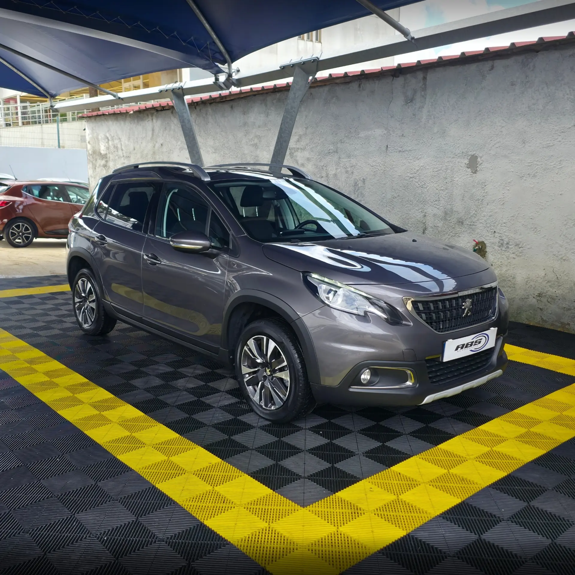 Peugeot 2008 1.2 PureTech Style 3