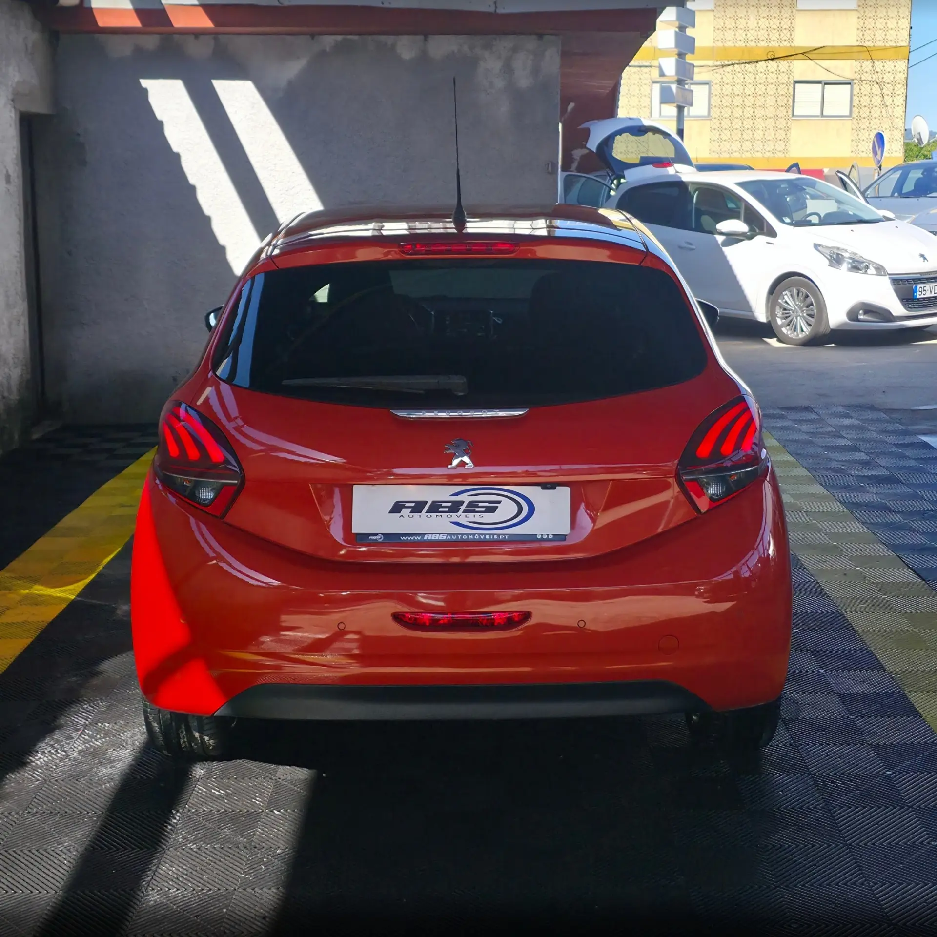 Peugeot 208 1.2 PureTech Style 13