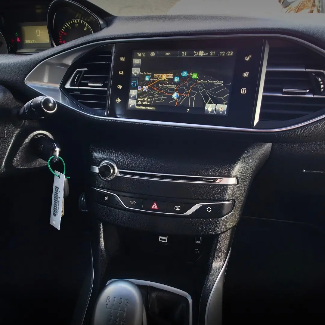 Peugeot 308 1.6 BlueHDi Allure J17 12