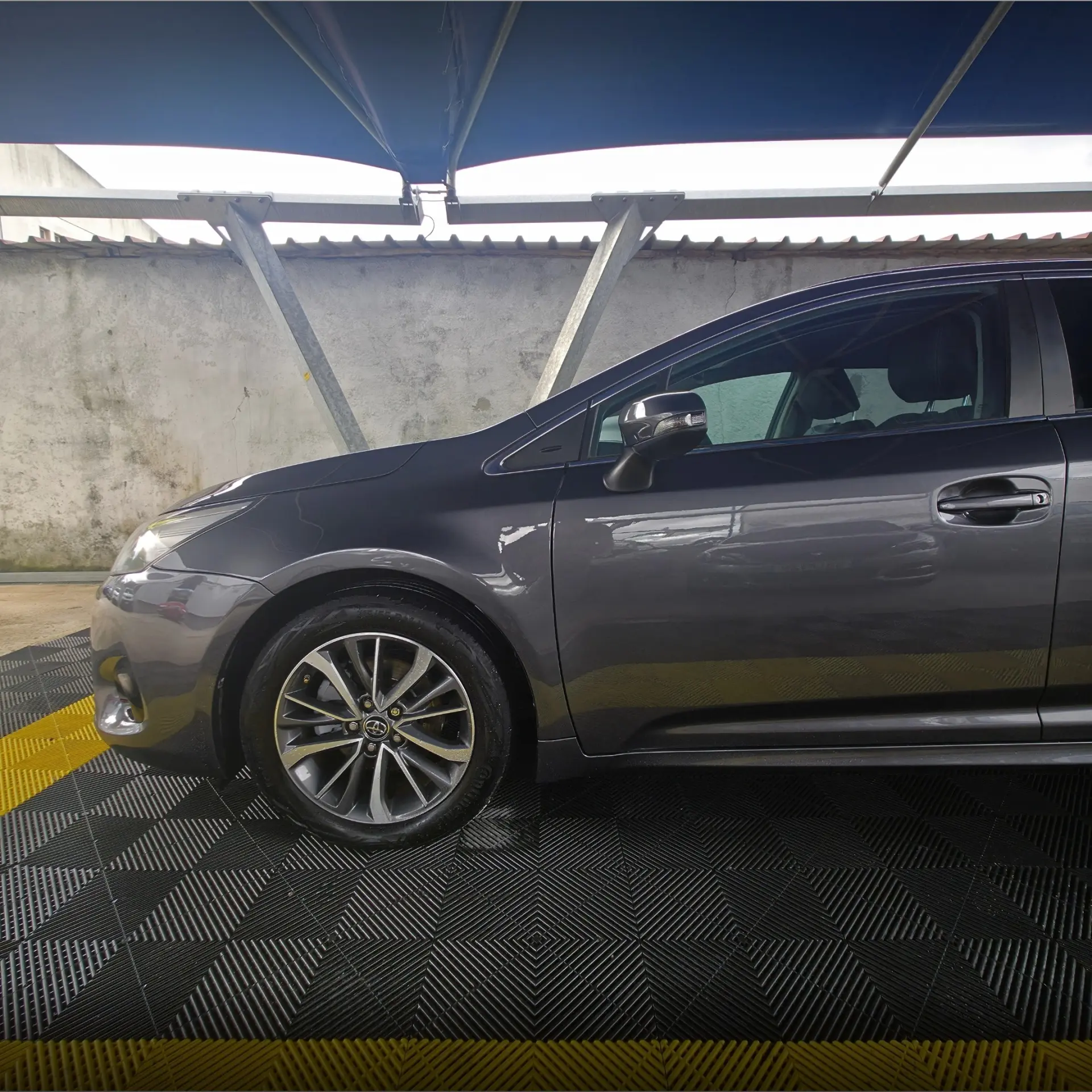 Toyota Avensis Touring Sports 1.6 D-4D Luxury+GPS 13