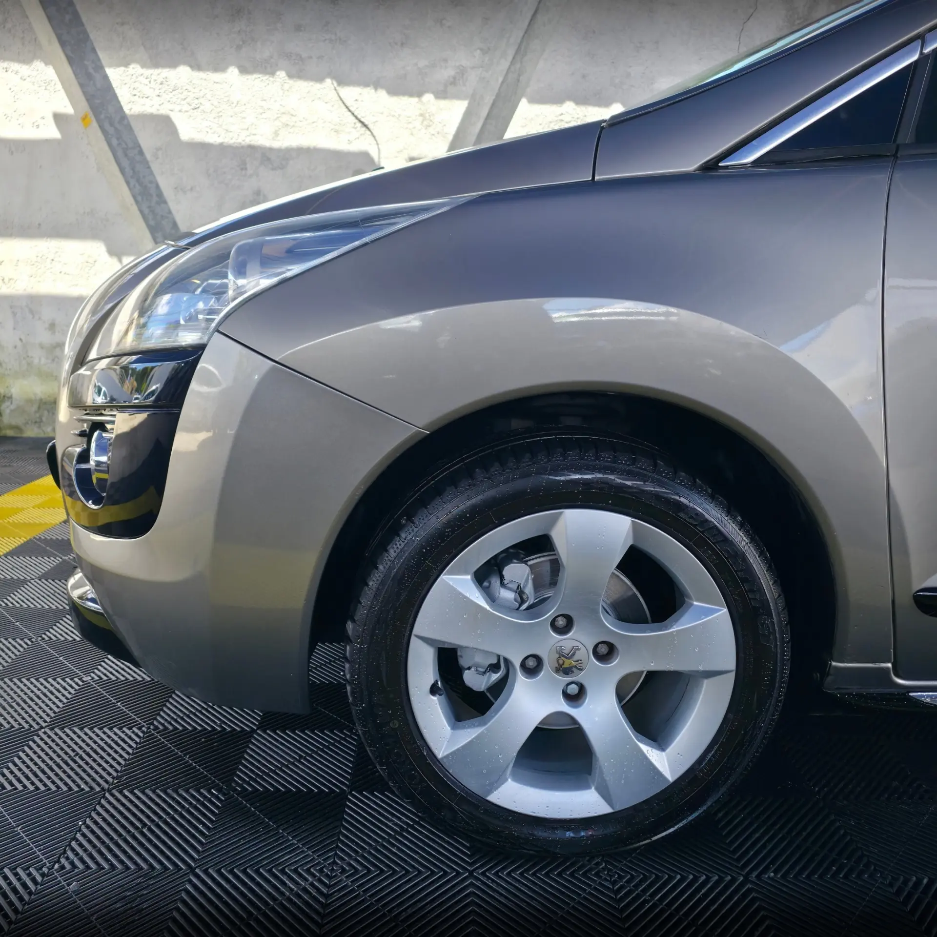 Peugeot 3008 1.6 HDi Executive 9