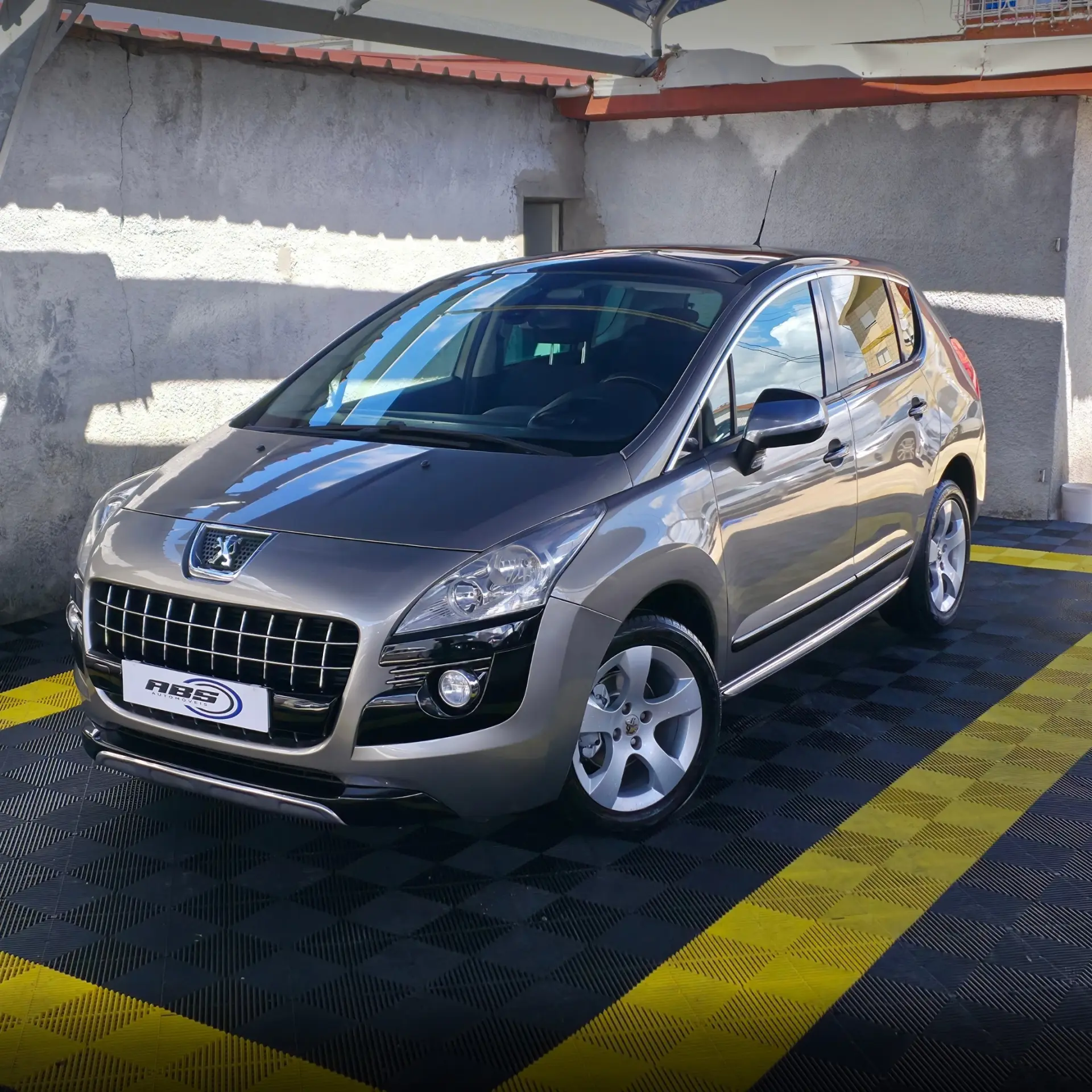 Peugeot 3008 1.6 HDi Executive 1