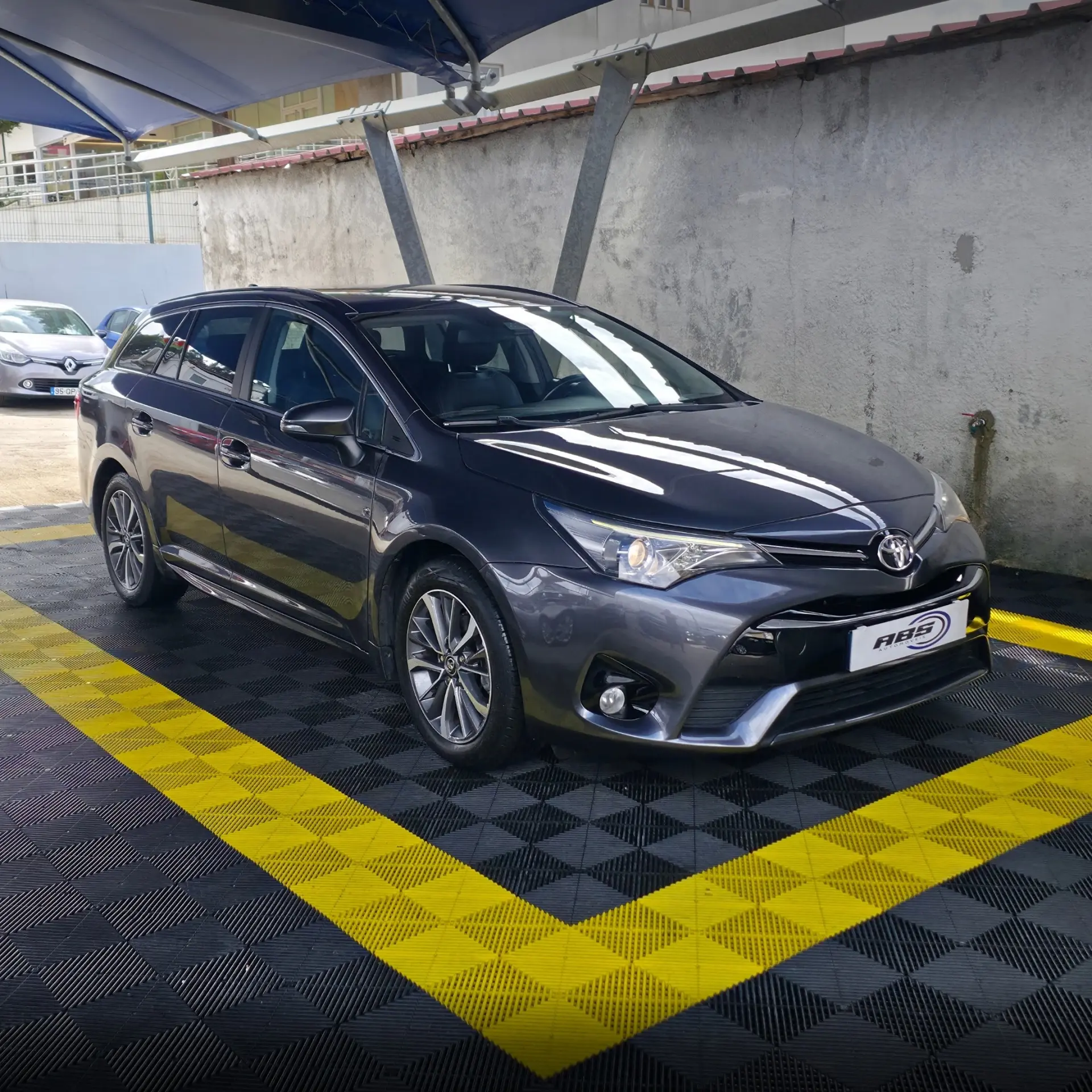 Toyota Avensis Touring Sports 1.6 D-4D Luxury+GPS 3