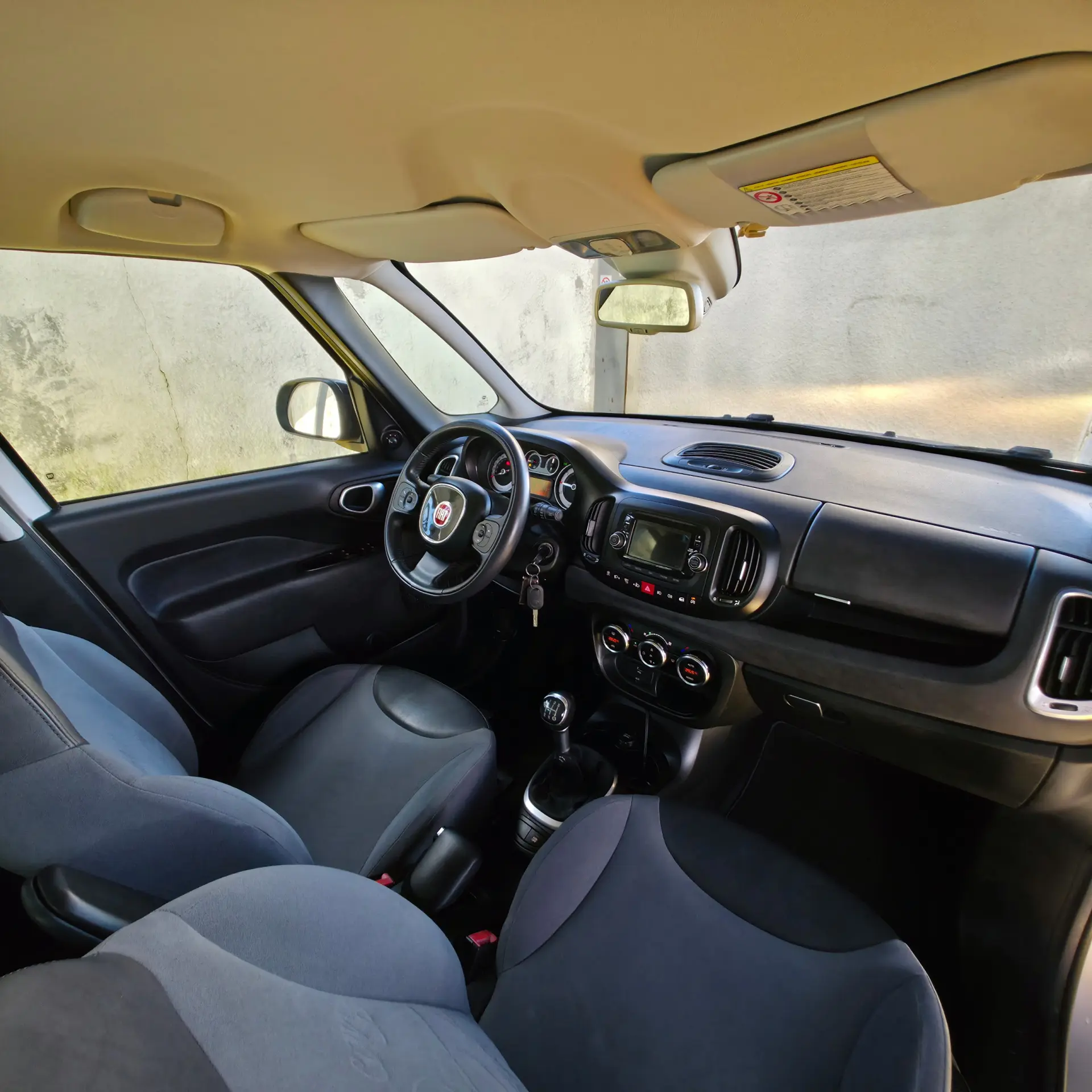 Fiat 500L 1.3 MJ Pop Star S&S 11