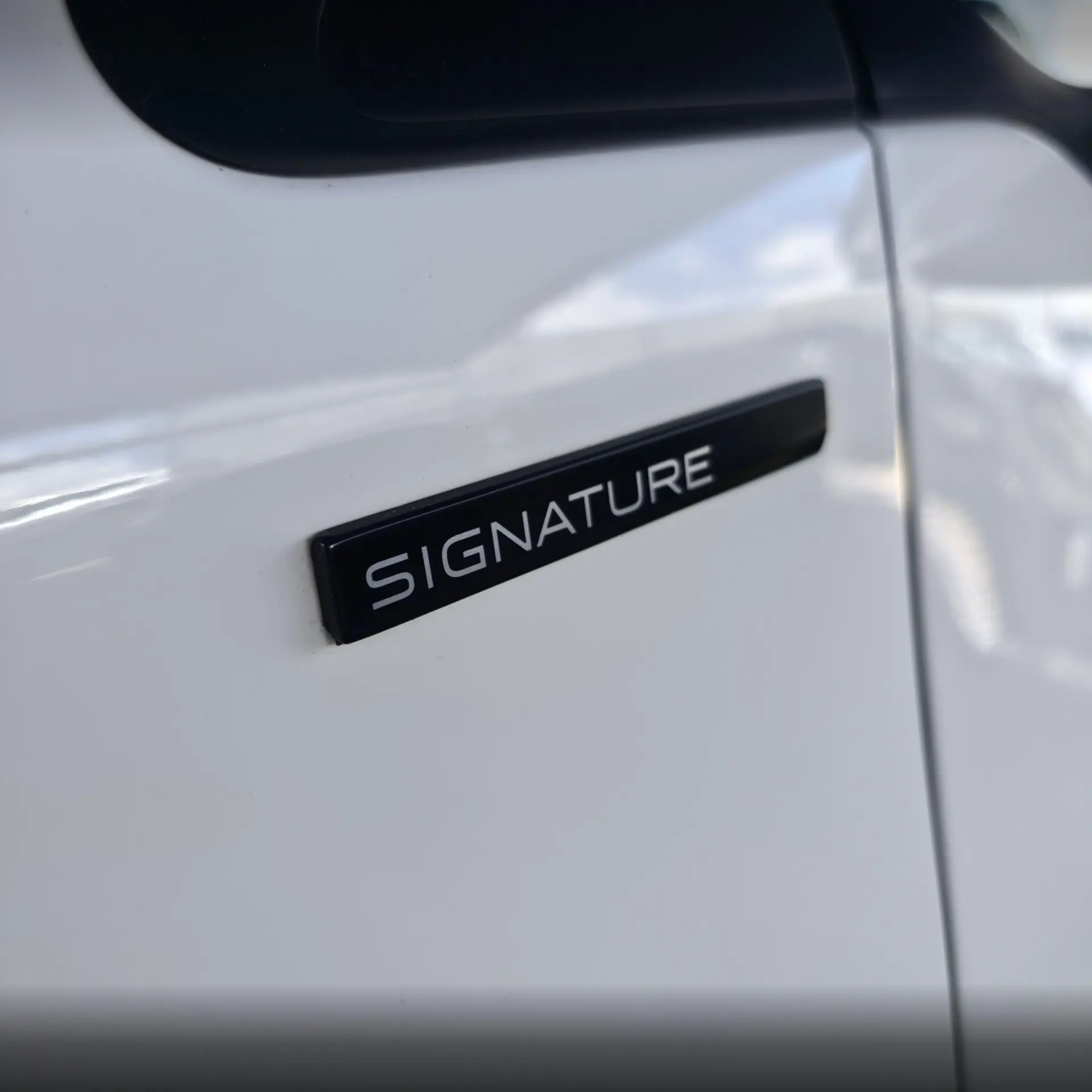 Peugeot 208 1.2 PureTech Signature 11