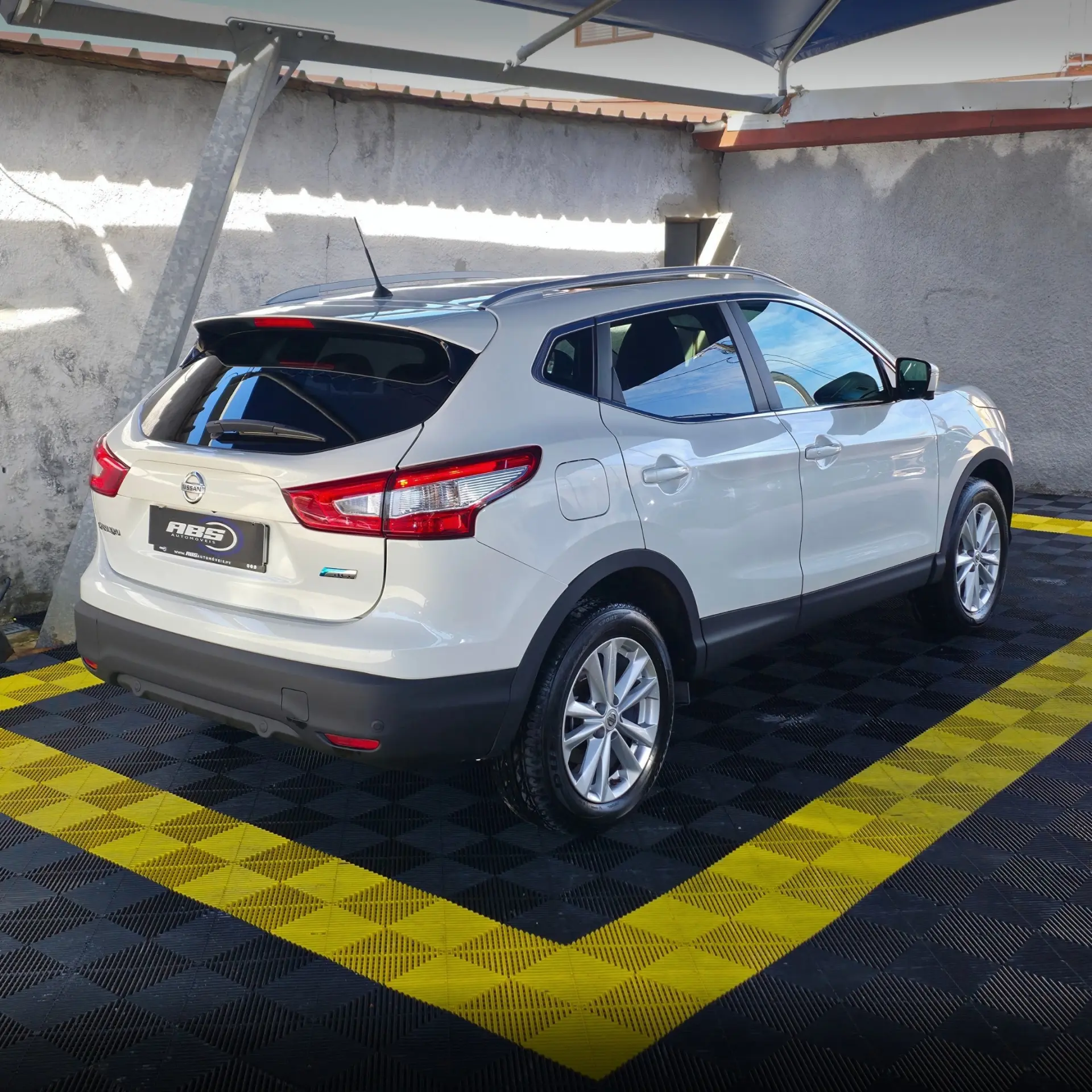 Nissan Qashqai 1.6 dCi Tekna Premium 17 Pele 2
