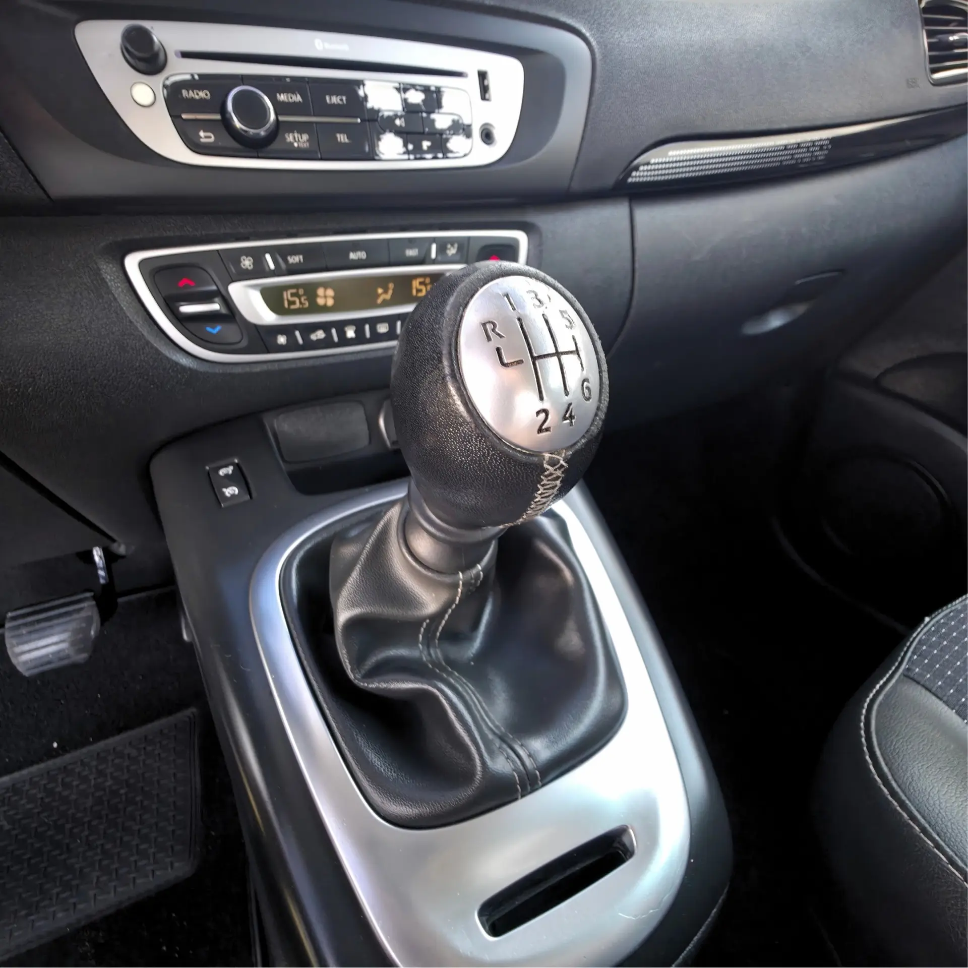 Renault Grand Scénic 1.5 dCi Dynamique S 7L 21