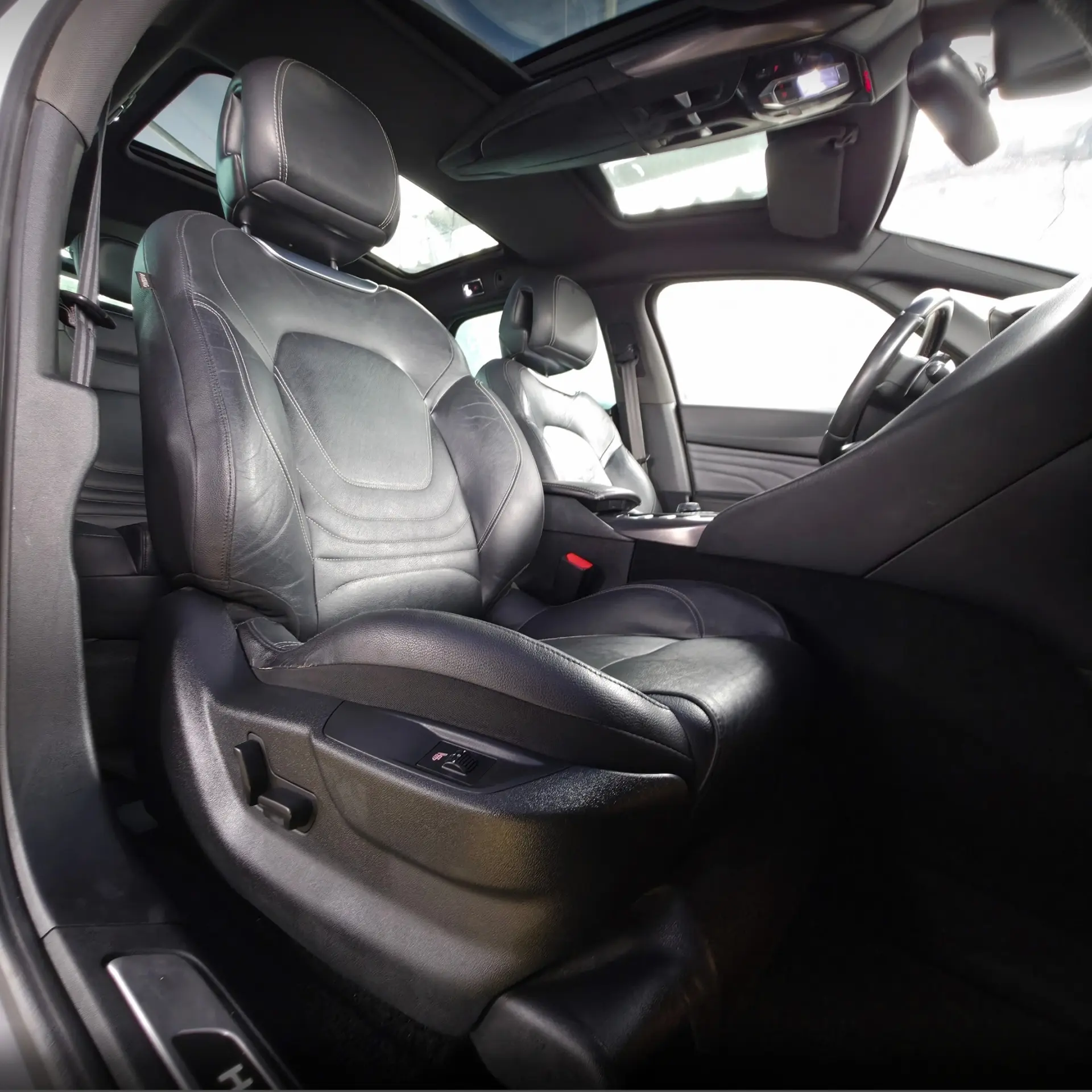 Citroen DS5 2.0 HDi Hybrid4 Sport Chic CMP6 28