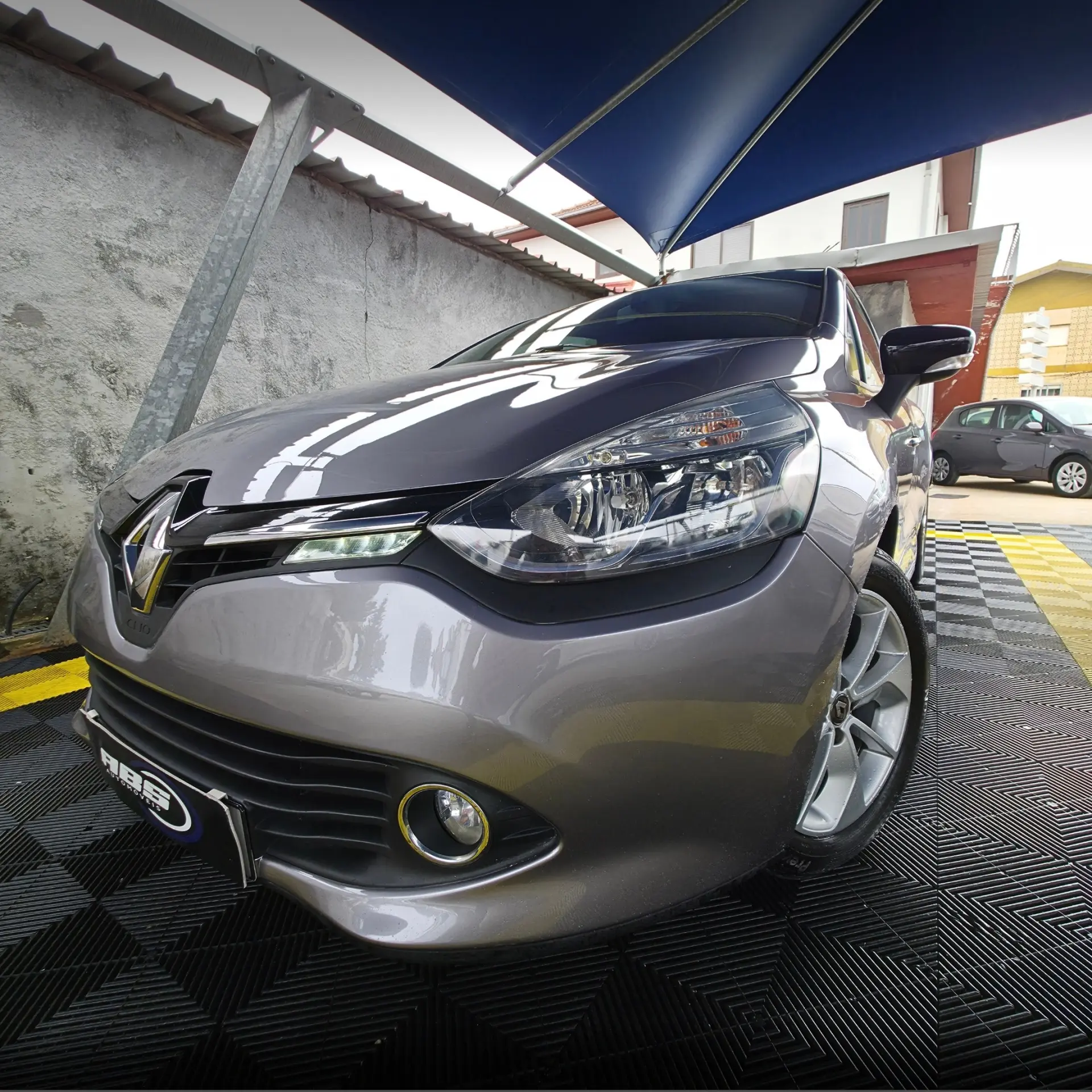 Renault Clio 0.9 TCE Limited 6