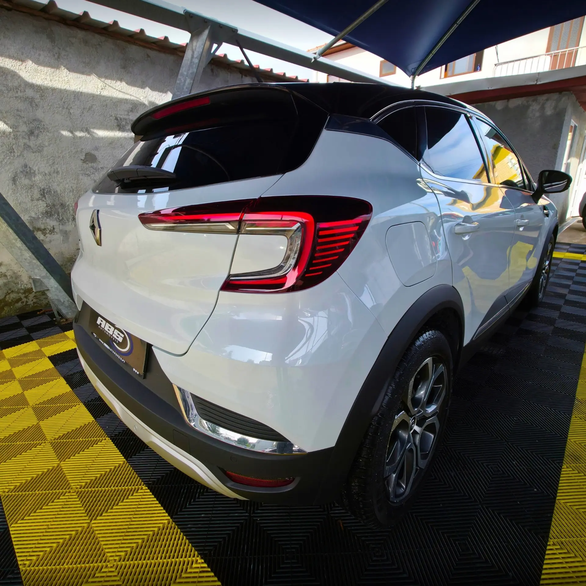 Renault Captur 1.0 TCe Intens 13