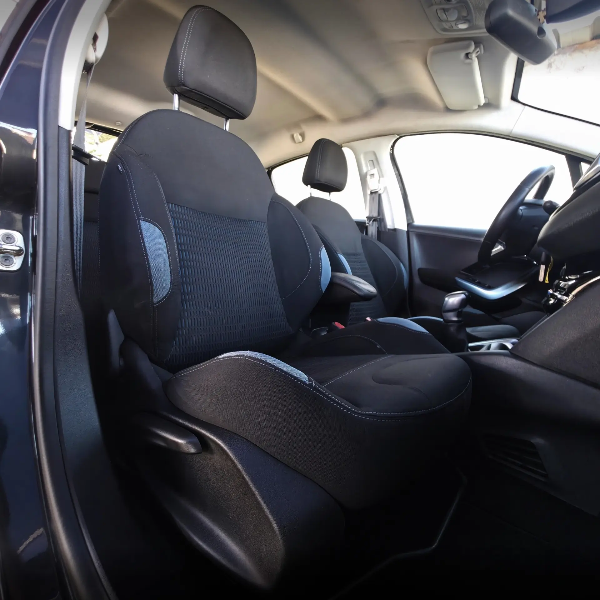 Peugeot 208 1.4 VTi Access 13