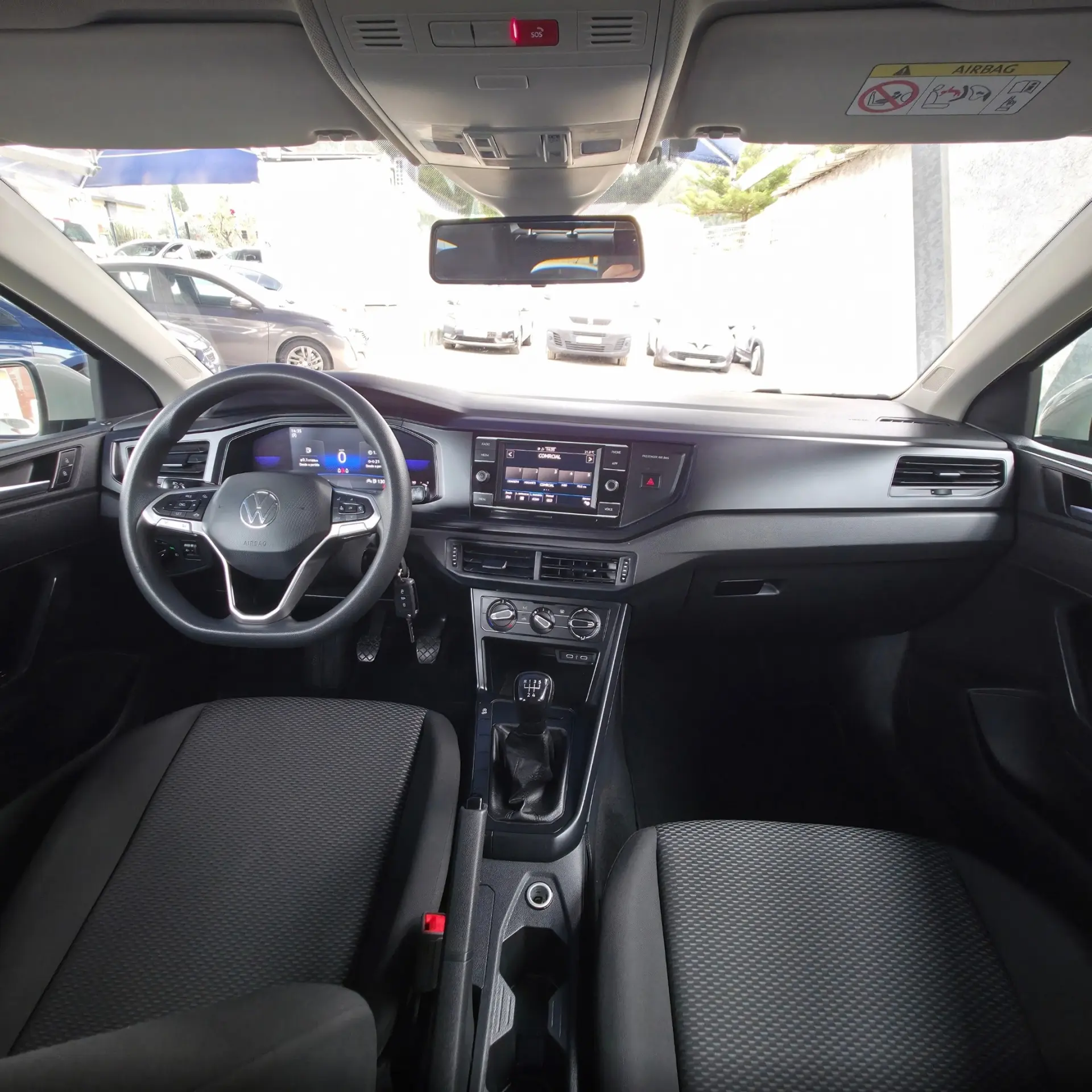 Volkswagen Polo 1.0 Trendline 28