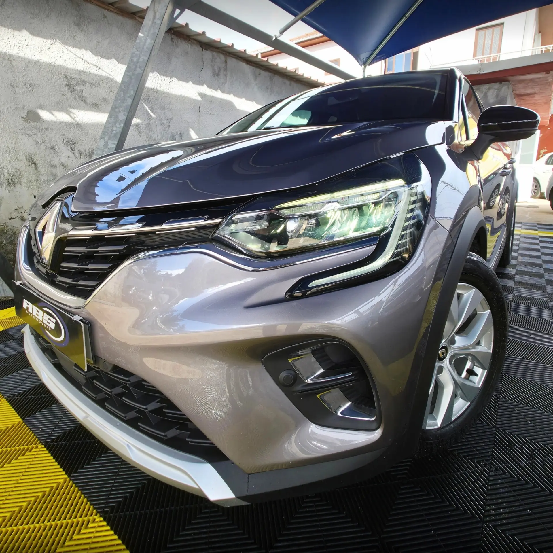Renault Captur 1.0 TCe Intens 7