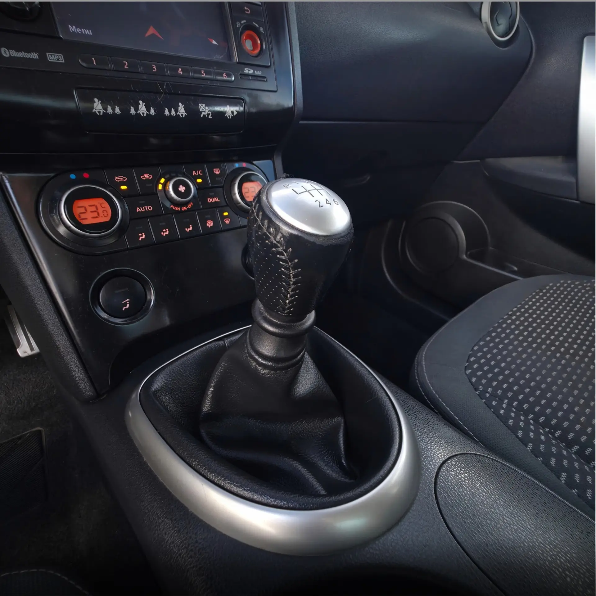 Nissan Qashqai 1.5 dCi ECO Acenta+N.Connect 21