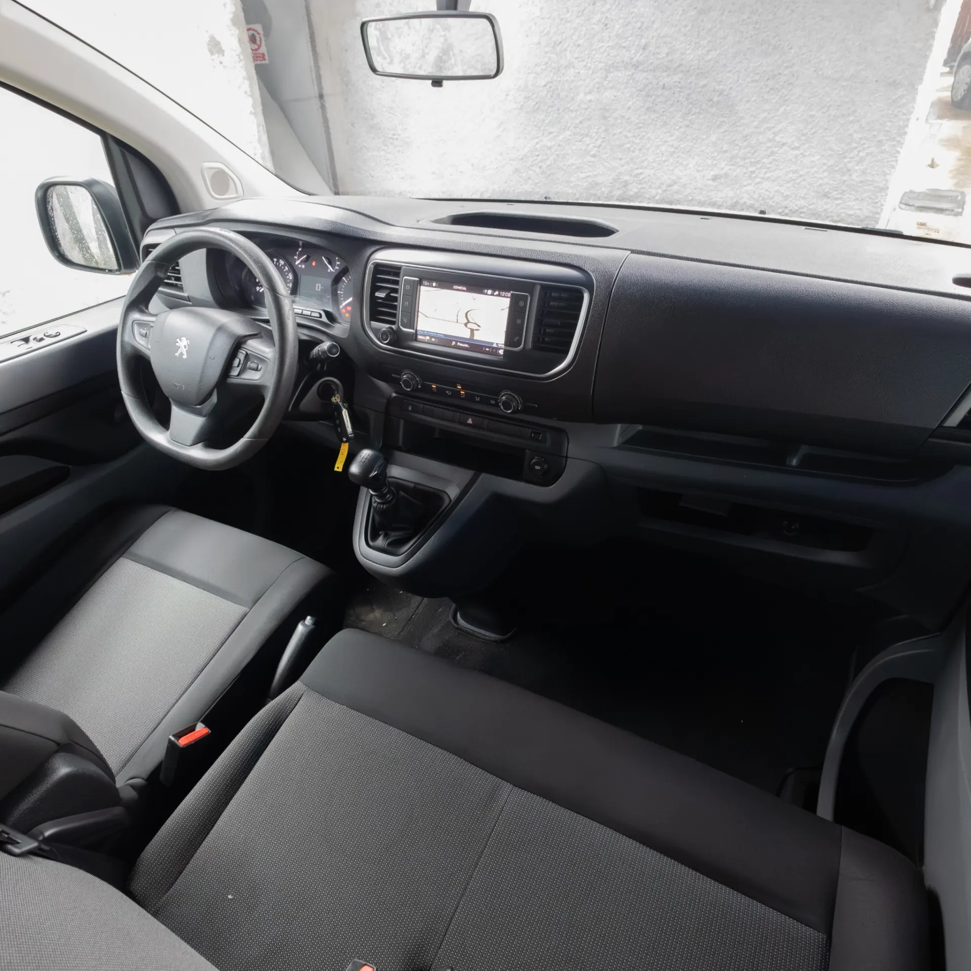 Peugeot Traveller 1.5 BlueHDi 9Lug - Long 21