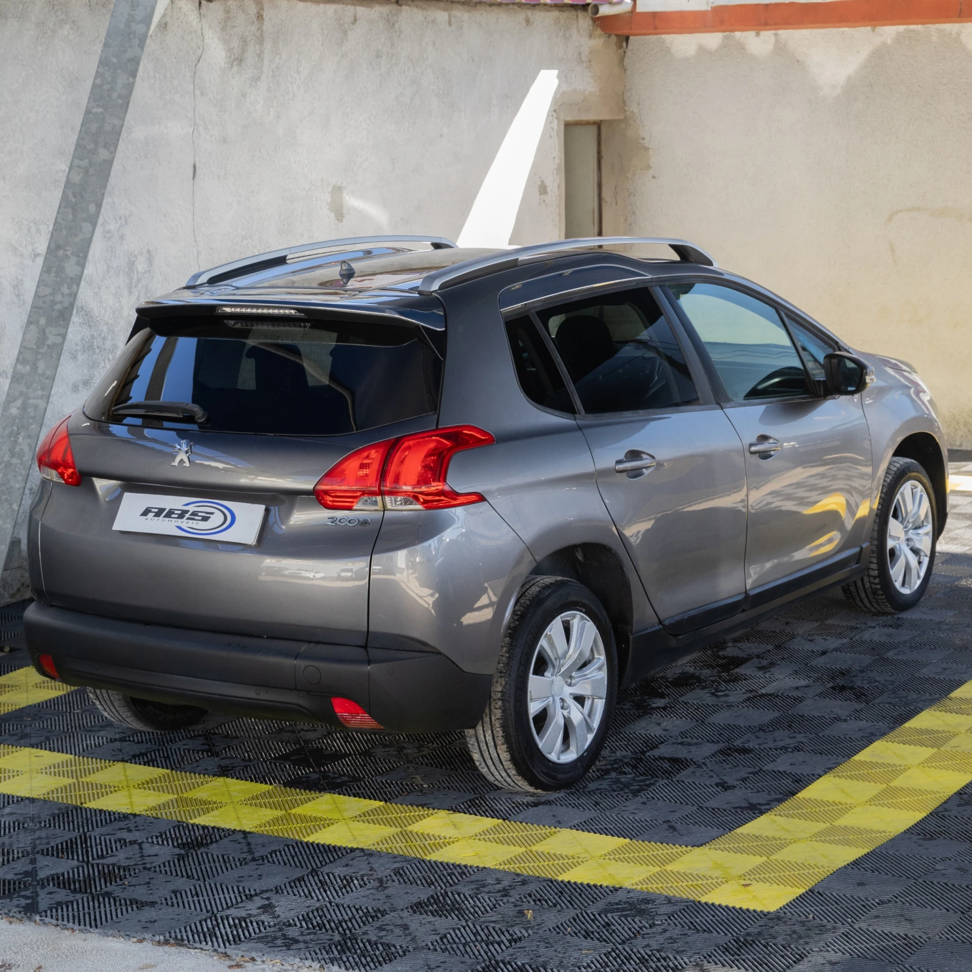 Peugeot 2008 1.4 HDi Active 5