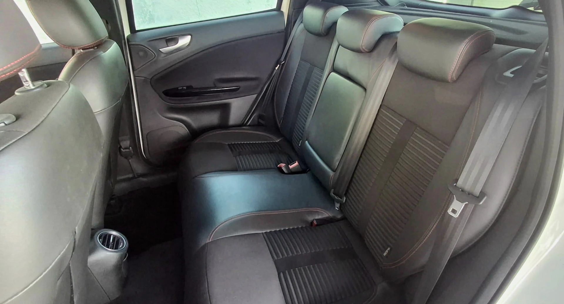 Alfa Romeo Giulietta 1.6 JTDm Progression 9