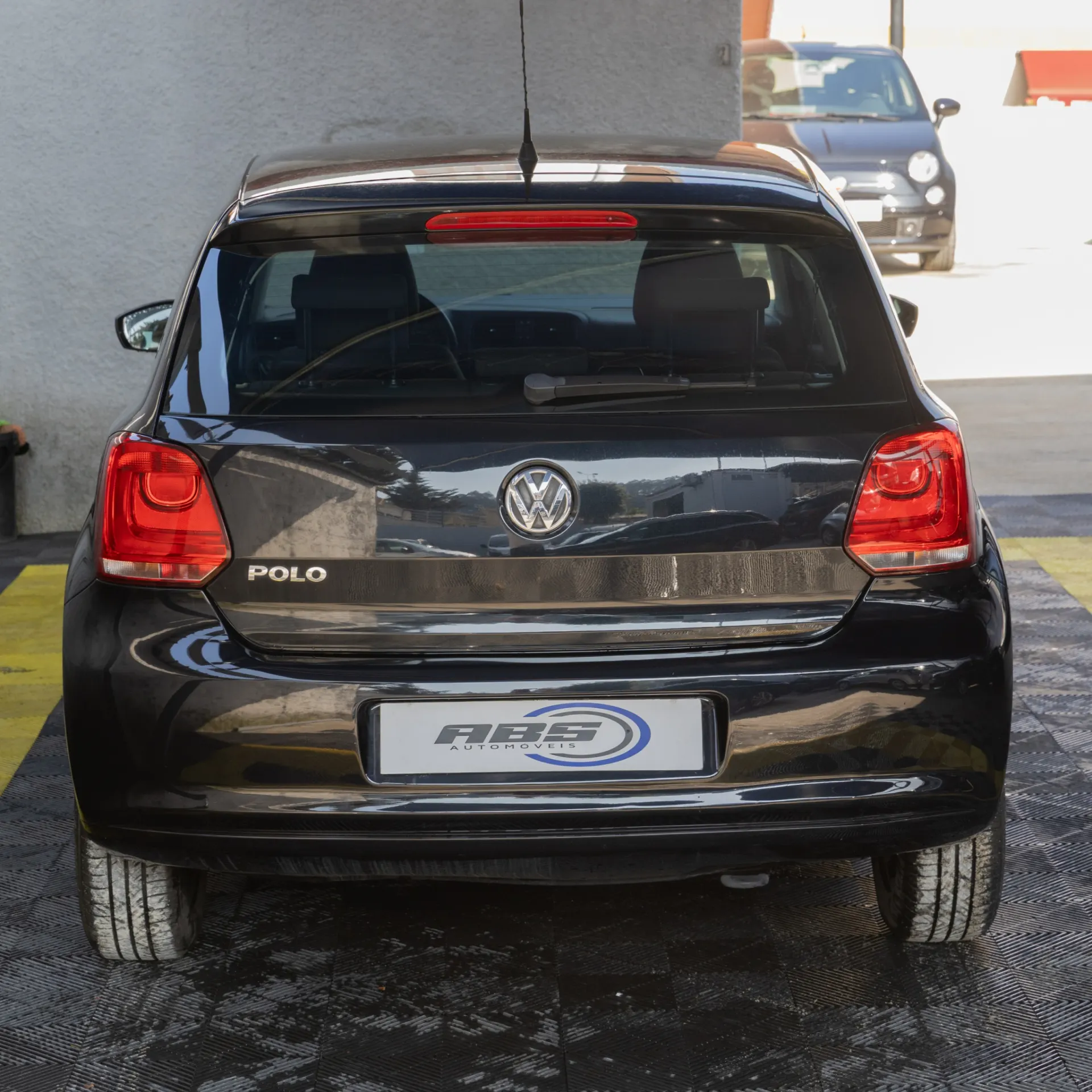 Volkswagen Polo 1.2 Confortline 6