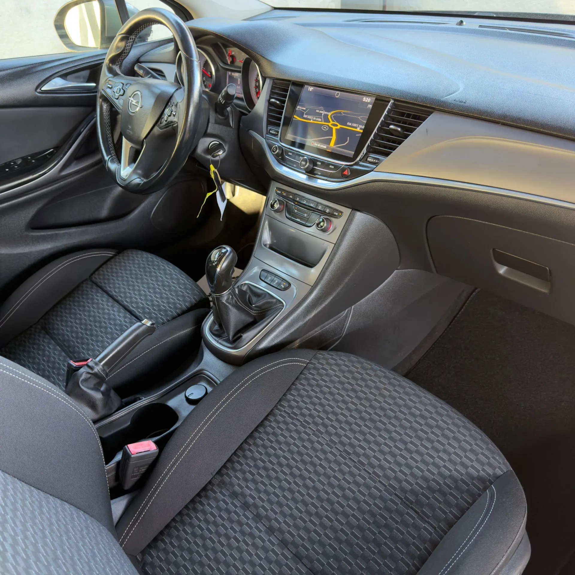 Opel Astra Sports Tourer 8