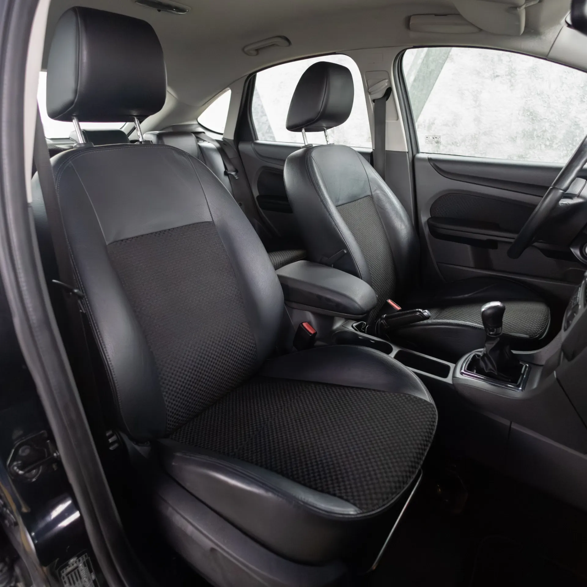 Ford Focus 1.6 TDCi Ghia 9