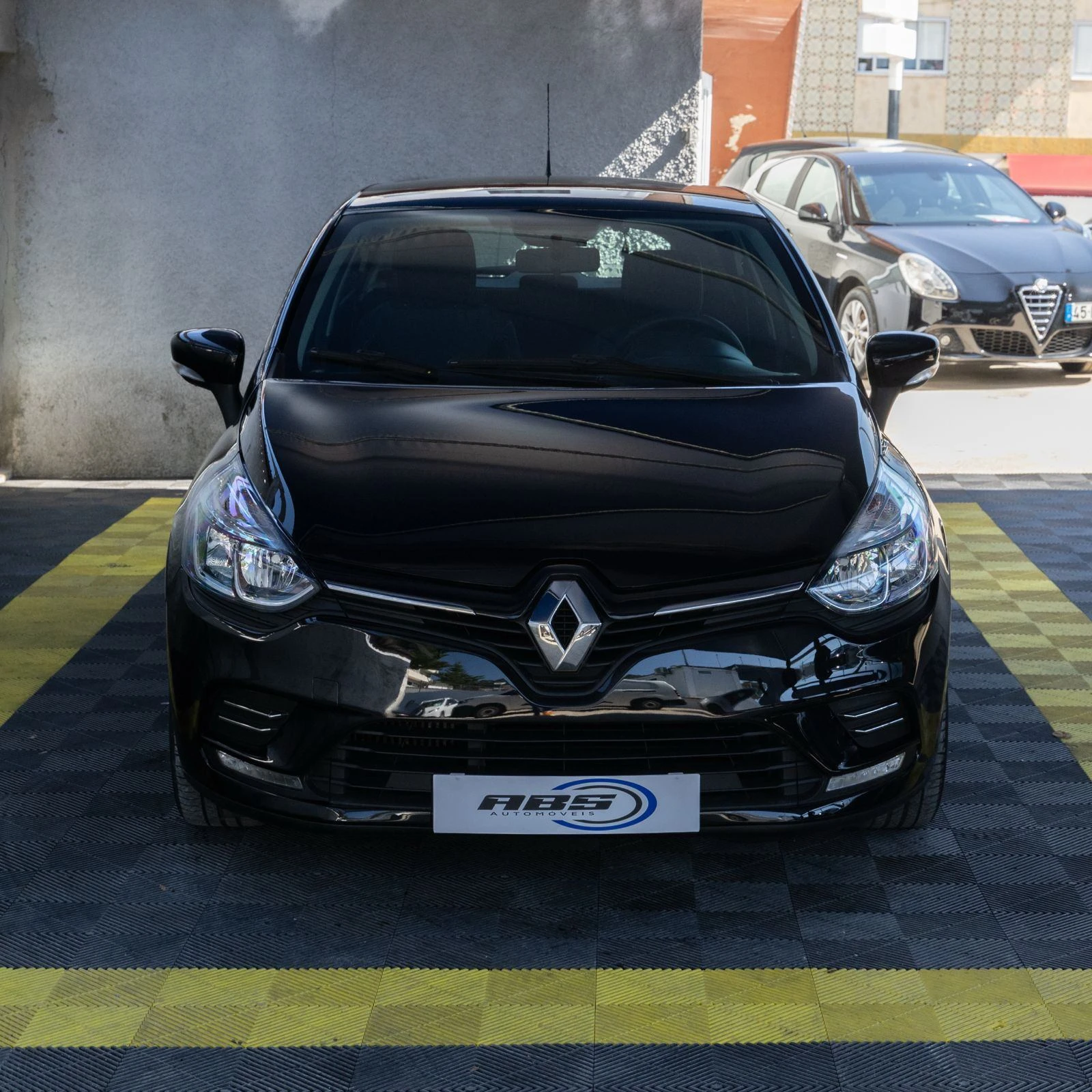 Renault Clio 0.9 TCe Limited Edition 5