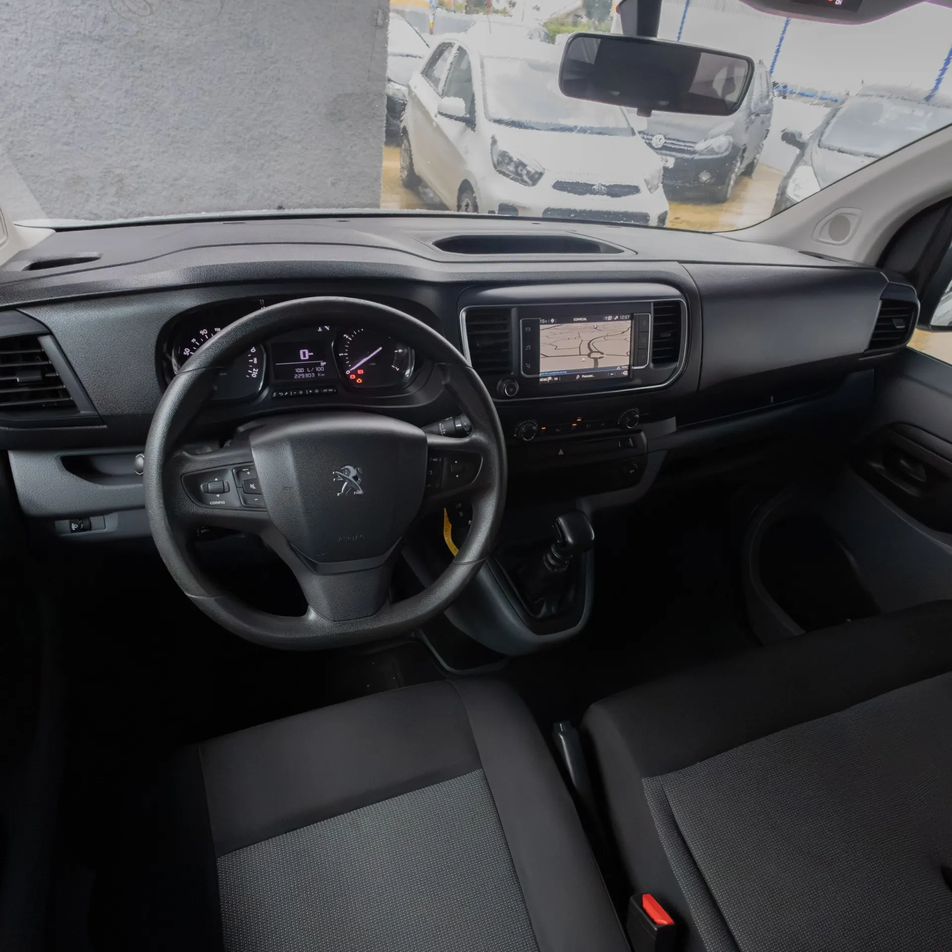 Peugeot Traveller 1.5 BlueHDi 9Lug - Long 19