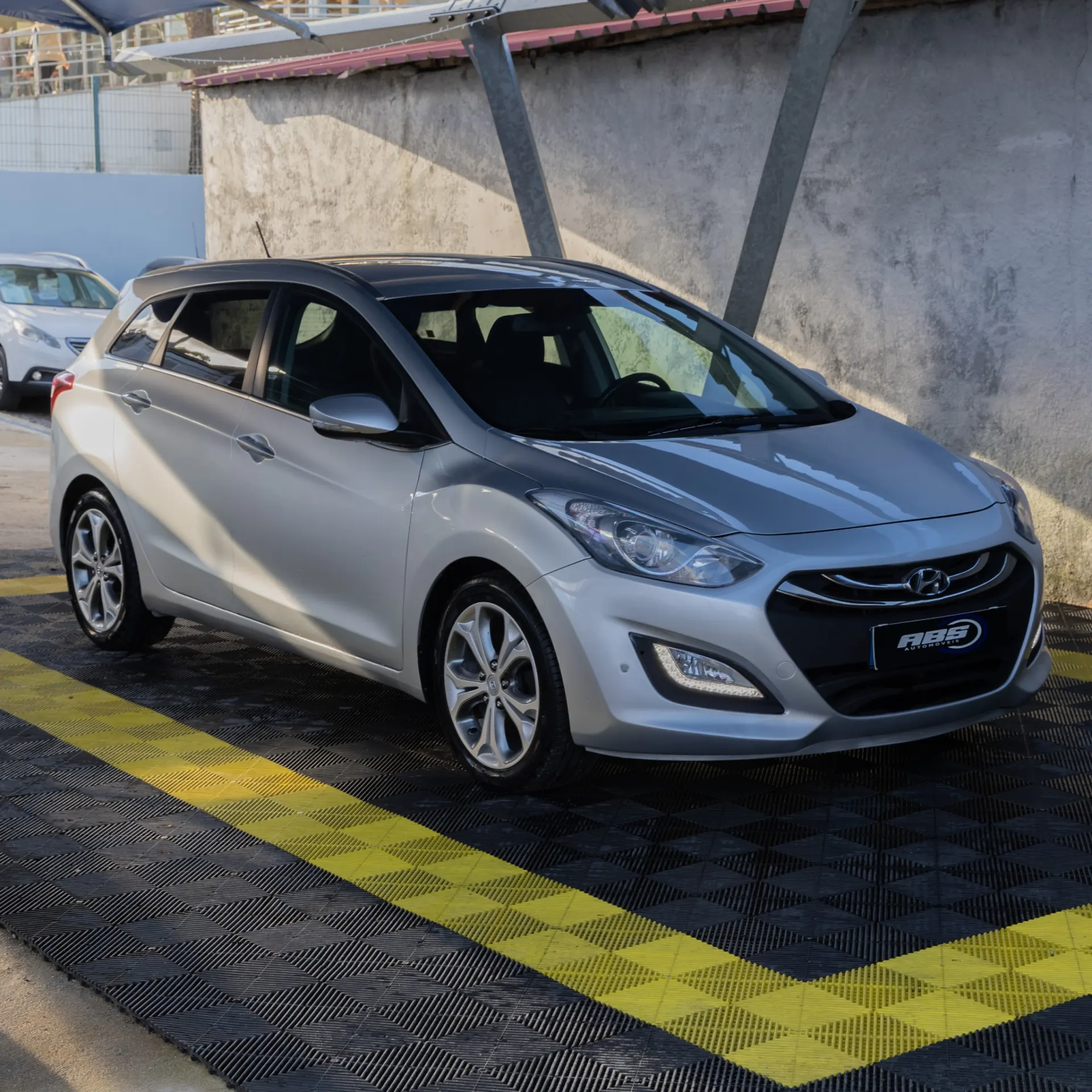 Hyundai i30 SW 1.6 CRDi Style J17 4