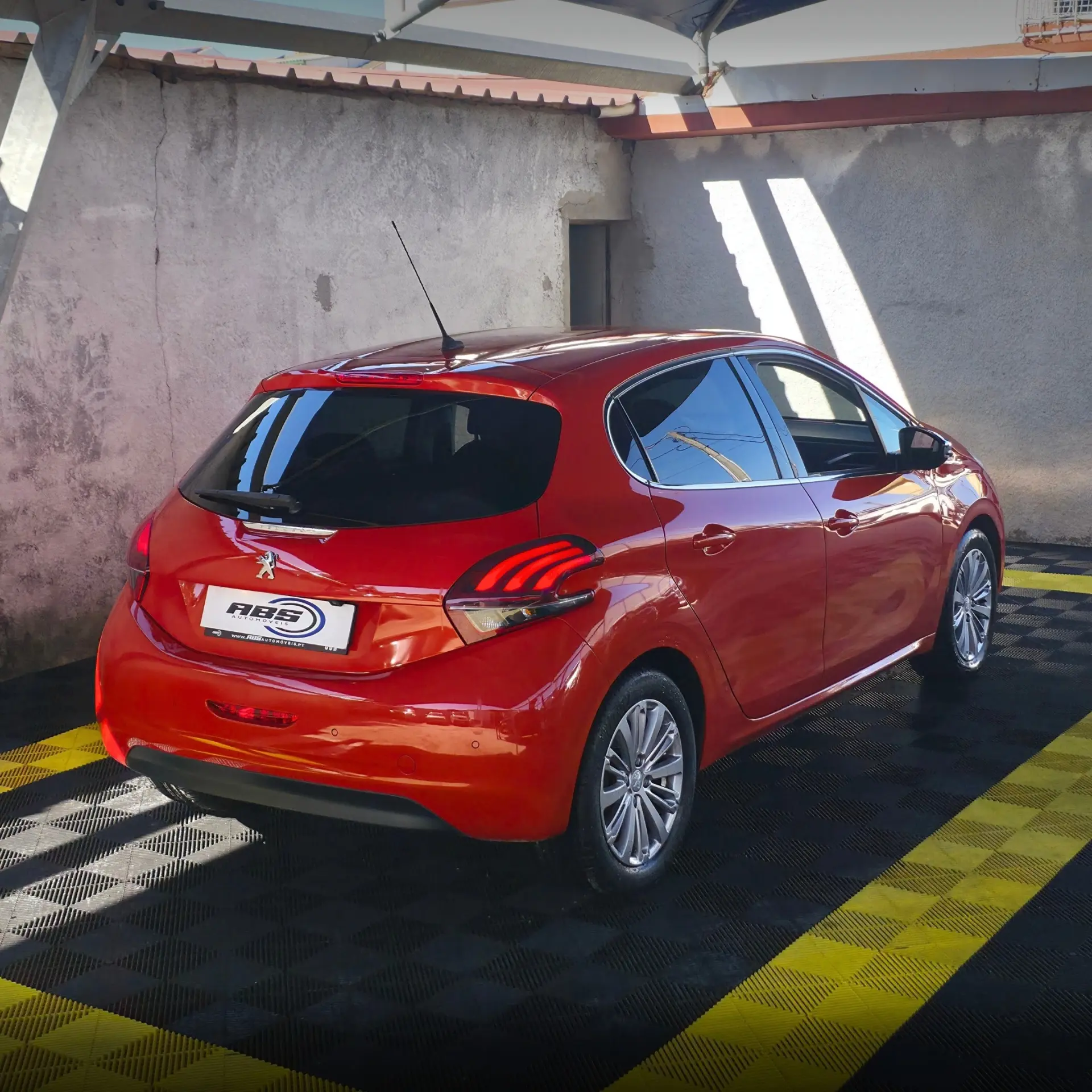 Peugeot 208 1.2 PureTech Style 2