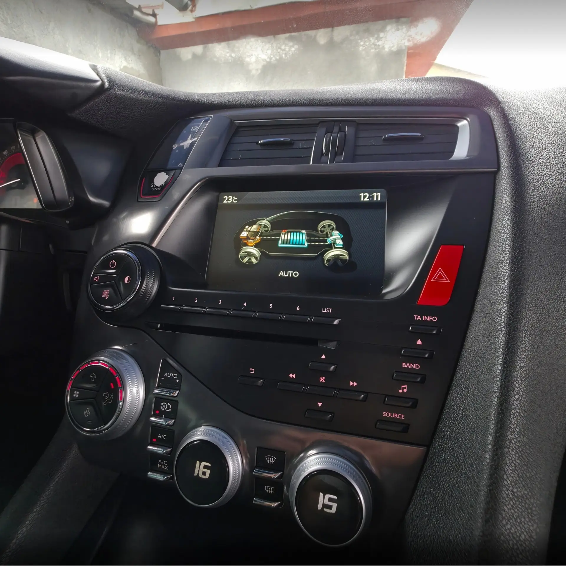 Citroen DS5 2.0 HDi Hybrid4 Sport Chic CMP6 23