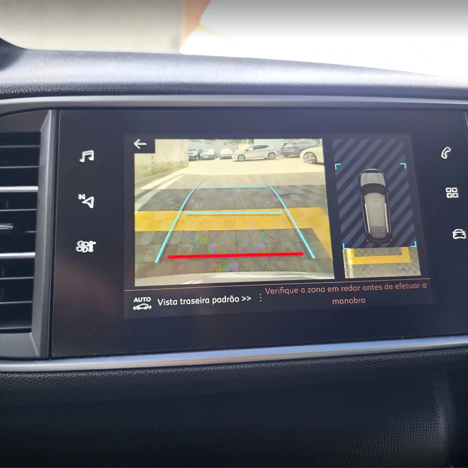 Peugeot 308 SW 1.5 BlueHDi Style 26
