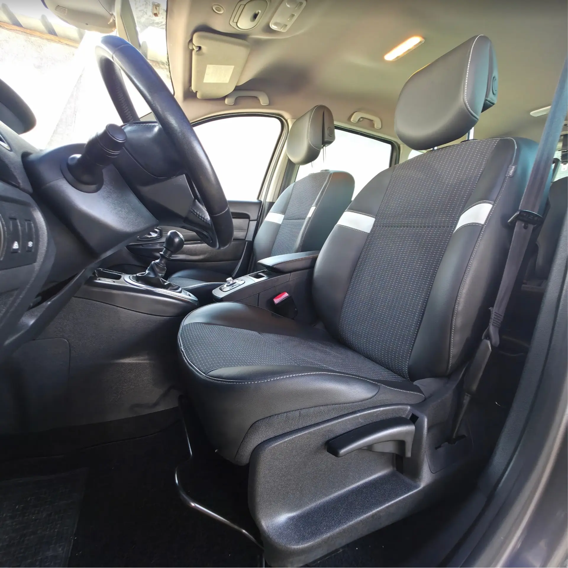 Renault Grand Scénic 1.5 dCi Dynamique S 7L 14