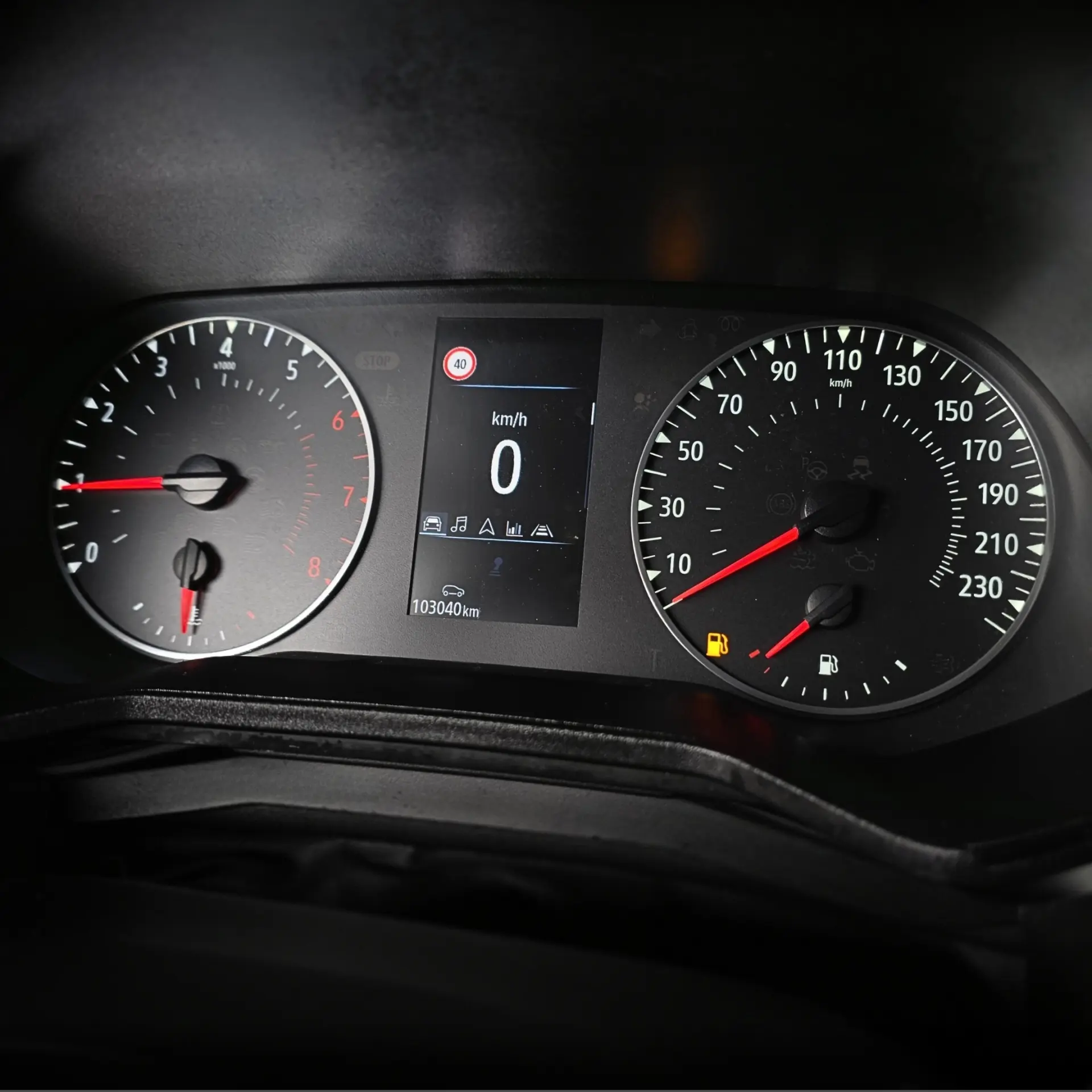 Renault Clio 1.0 TCe Intens Bi-Fuel 14