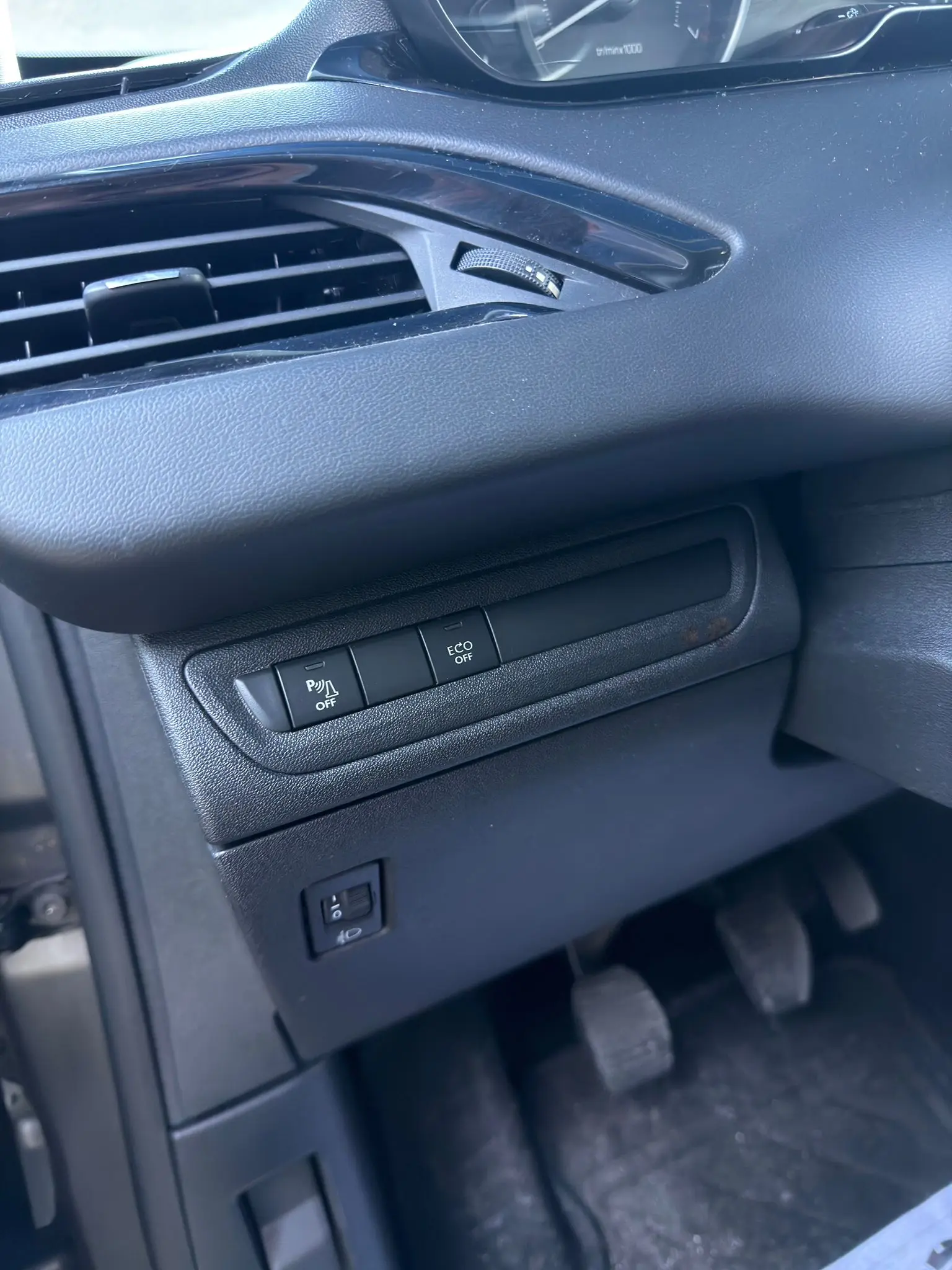 Peugeot 208 1.2 PureTech Style 11