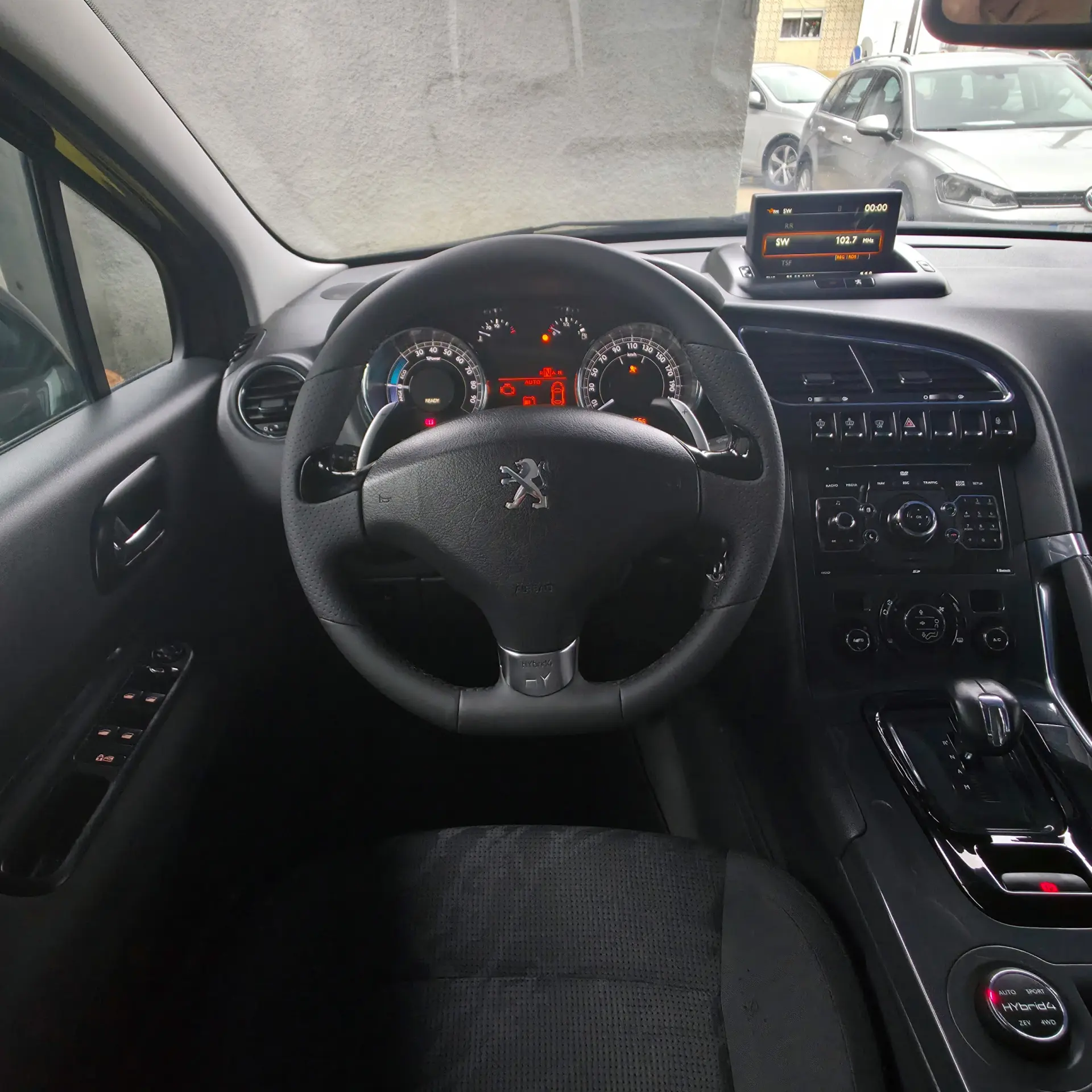 Peugeot 3008 2.0 HDi Hybrid4 85g 11
