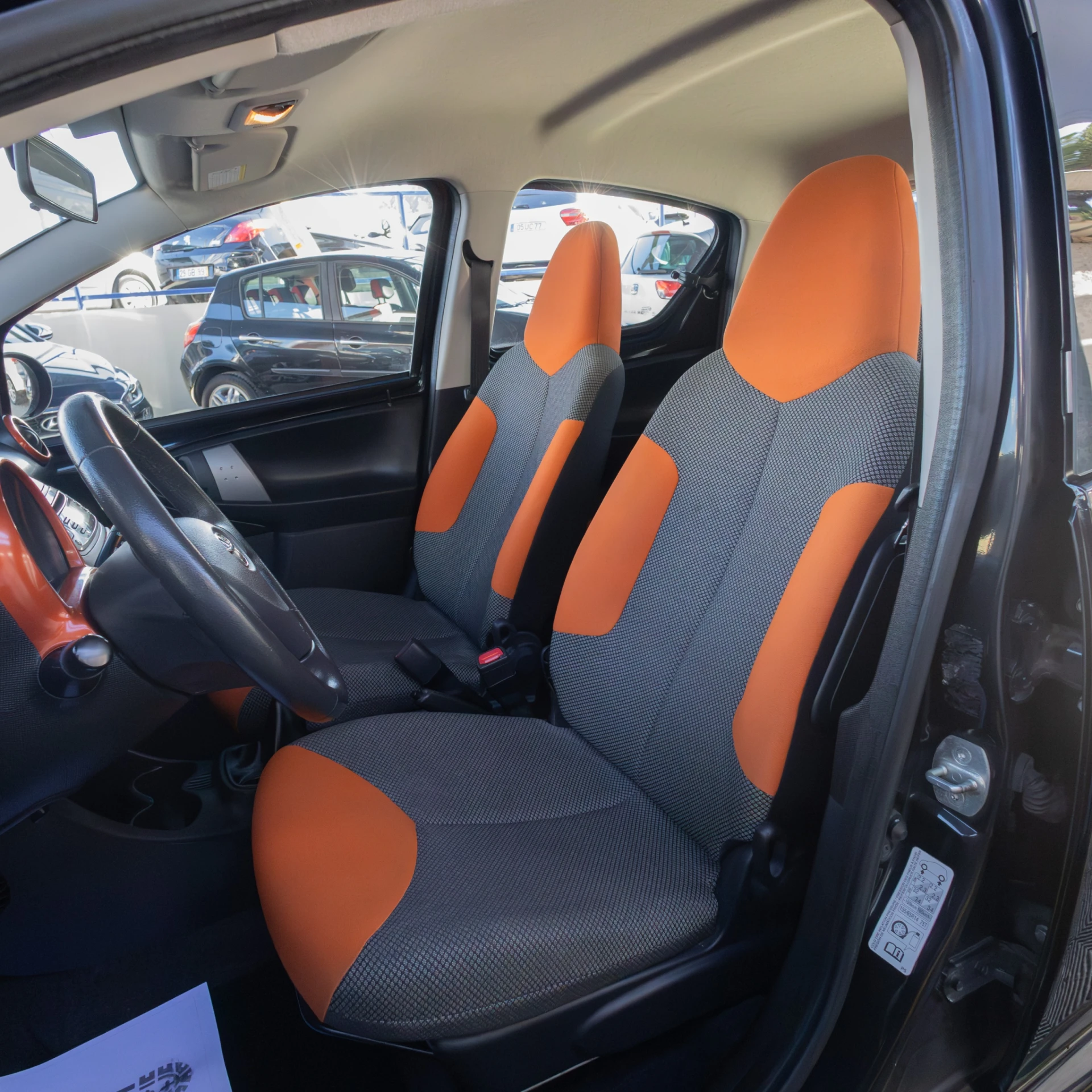 Toyota Aygo 1.0 Orange Edition 14